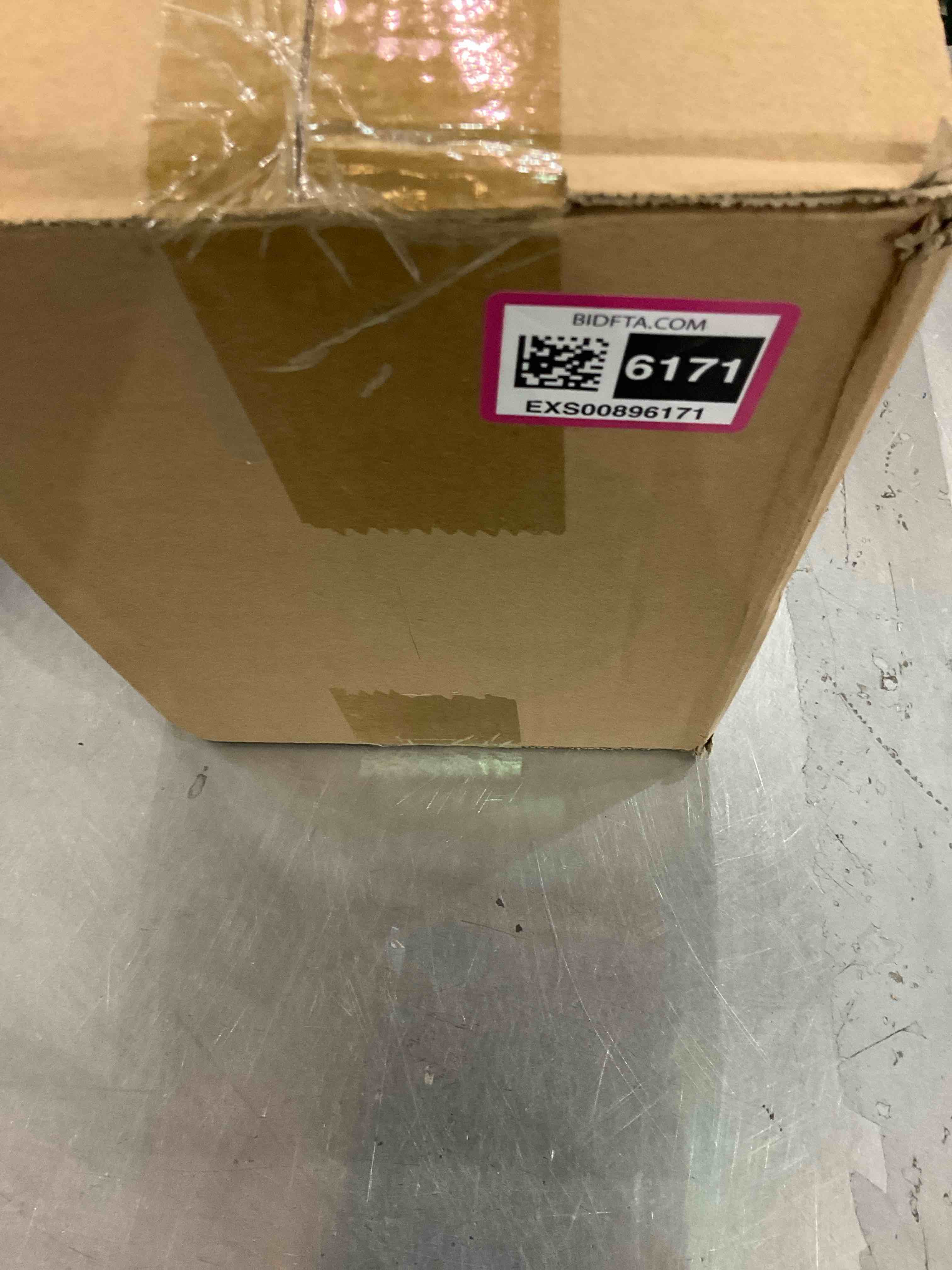 https://s3.amazonaws.com/lotting-images-prod/bidfta/EXS00896171_1699887478076.jpeg
