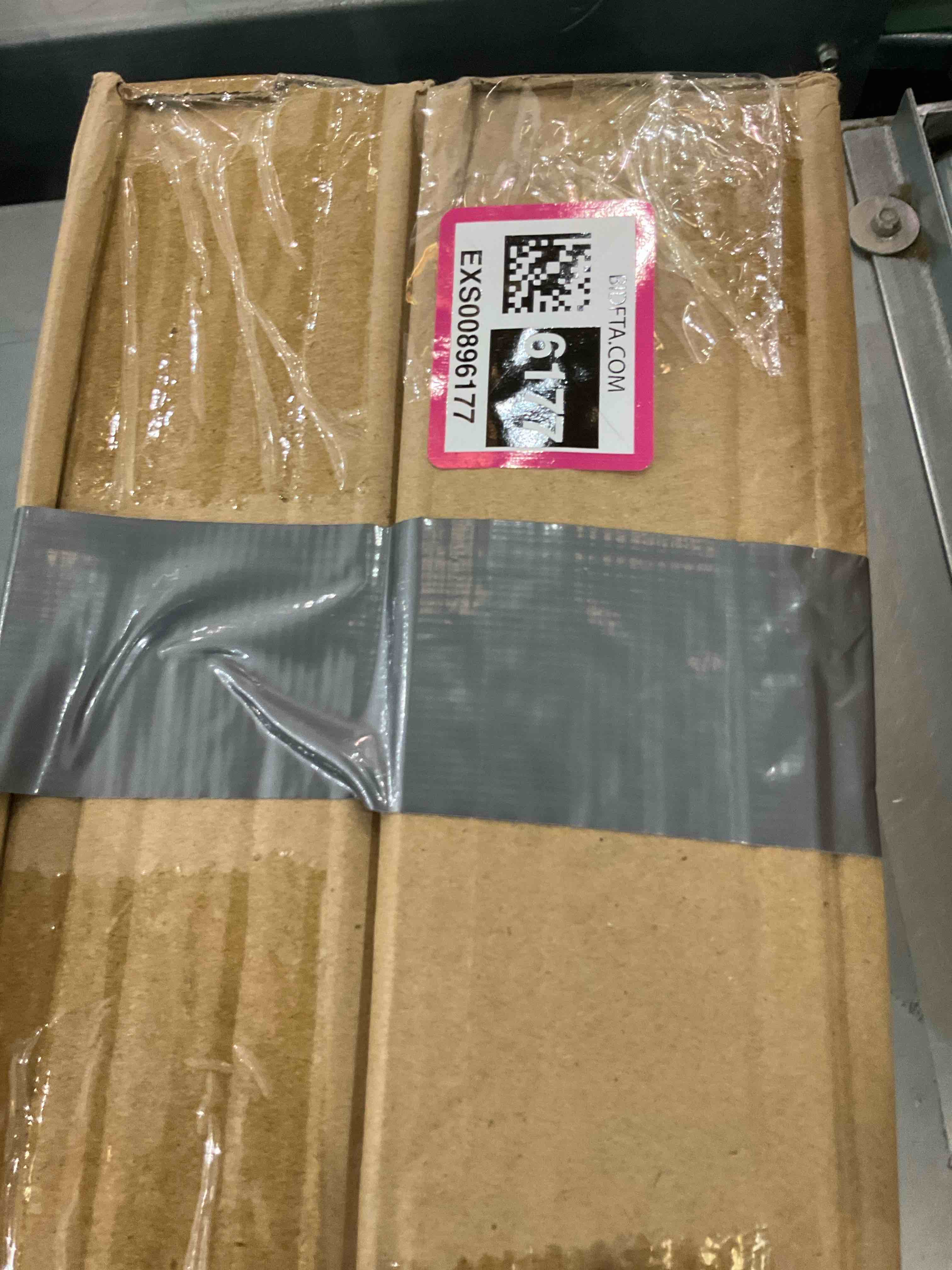 https://s3.amazonaws.com/lotting-images-prod/bidfta/EXS00896177_1699887943300.jpeg