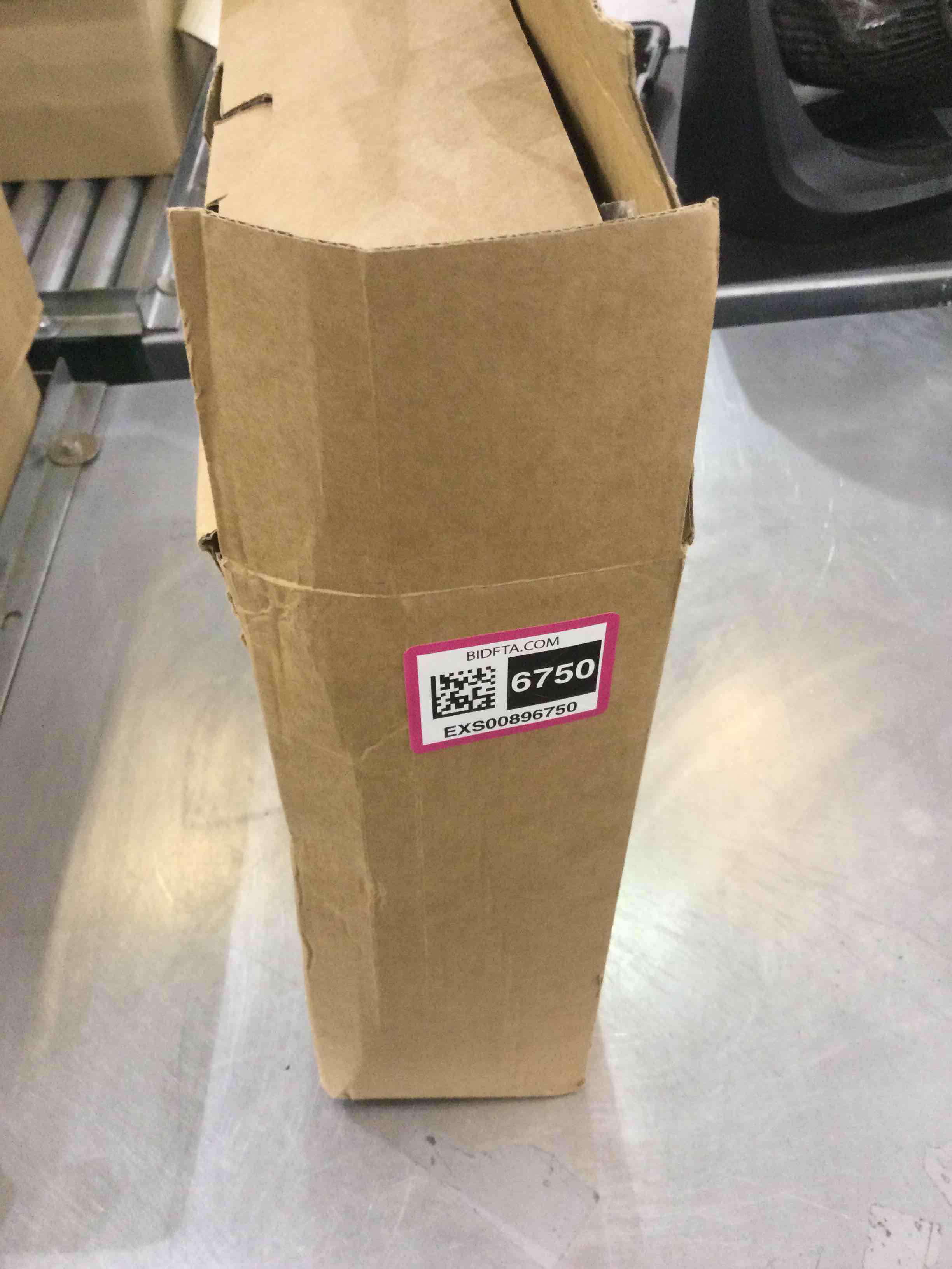 https://s3.amazonaws.com/lotting-images-prod/bidfta/EXS00896750_1700149469923.jpeg