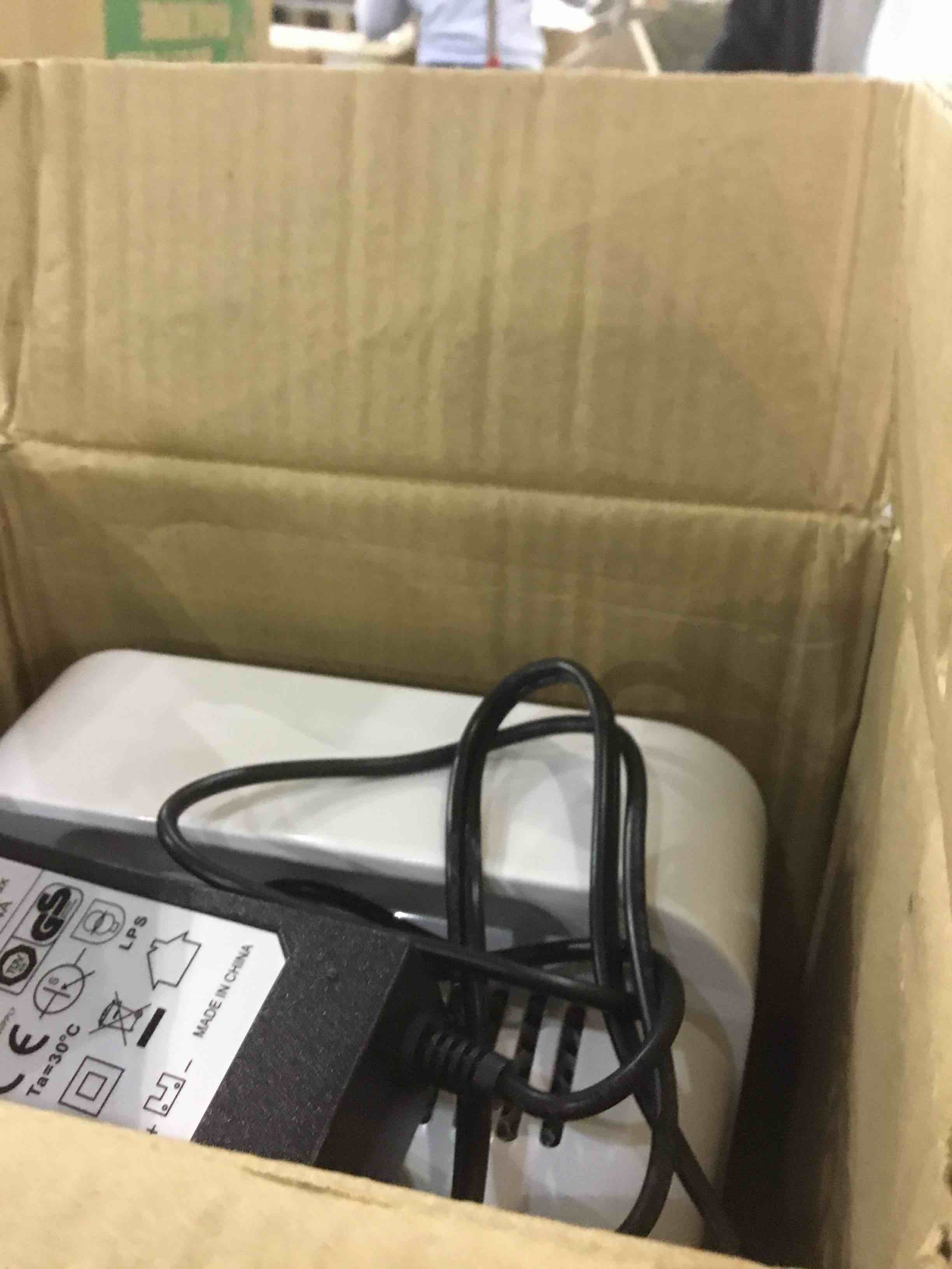 https://s3.amazonaws.com/lotting-images-prod/bidfta/EXS00897726_1704197594471.jpeg