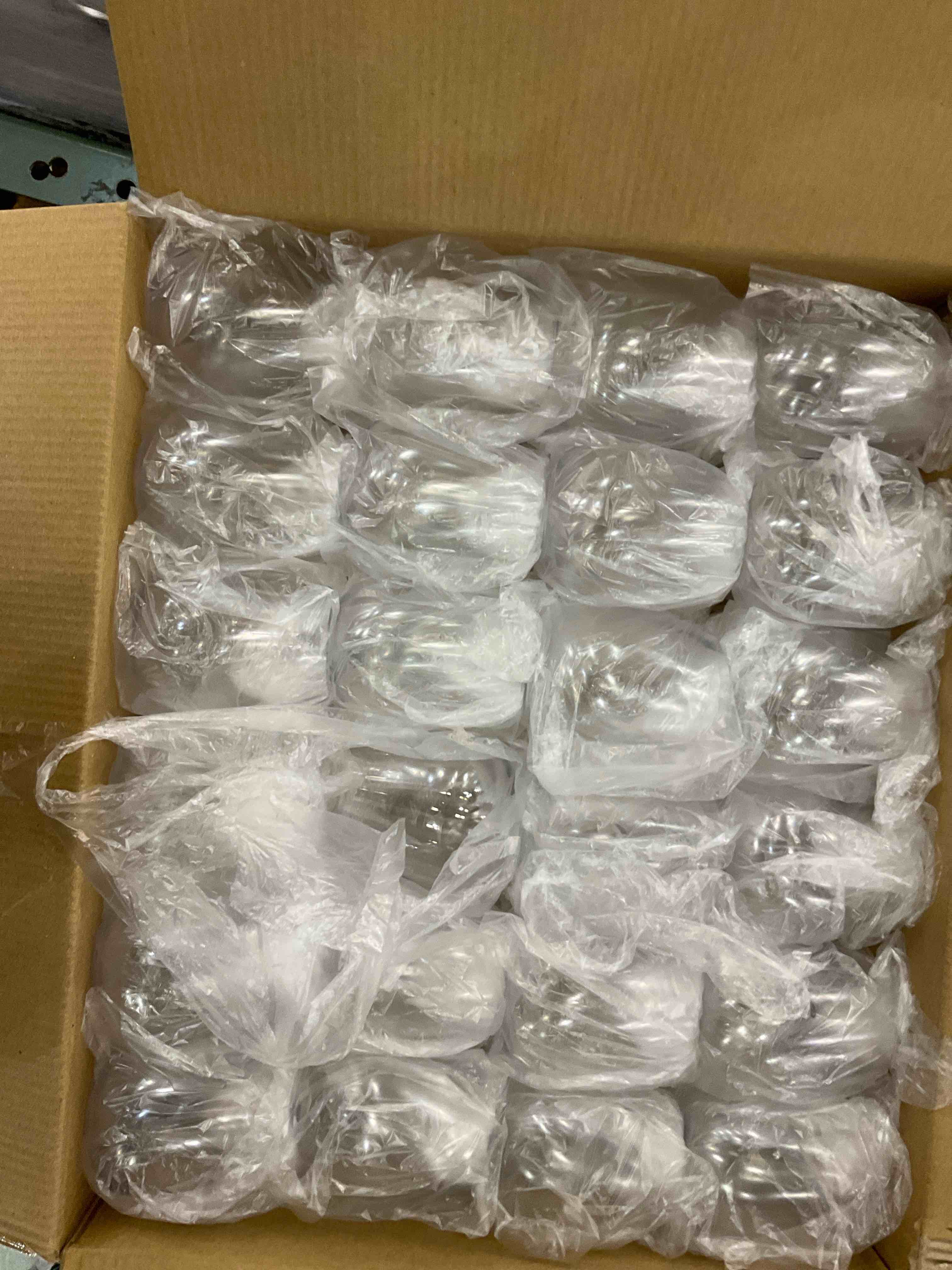 https://s3.amazonaws.com/lotting-images-prod/bidfta/EXS00898201_1699979509618.jpeg