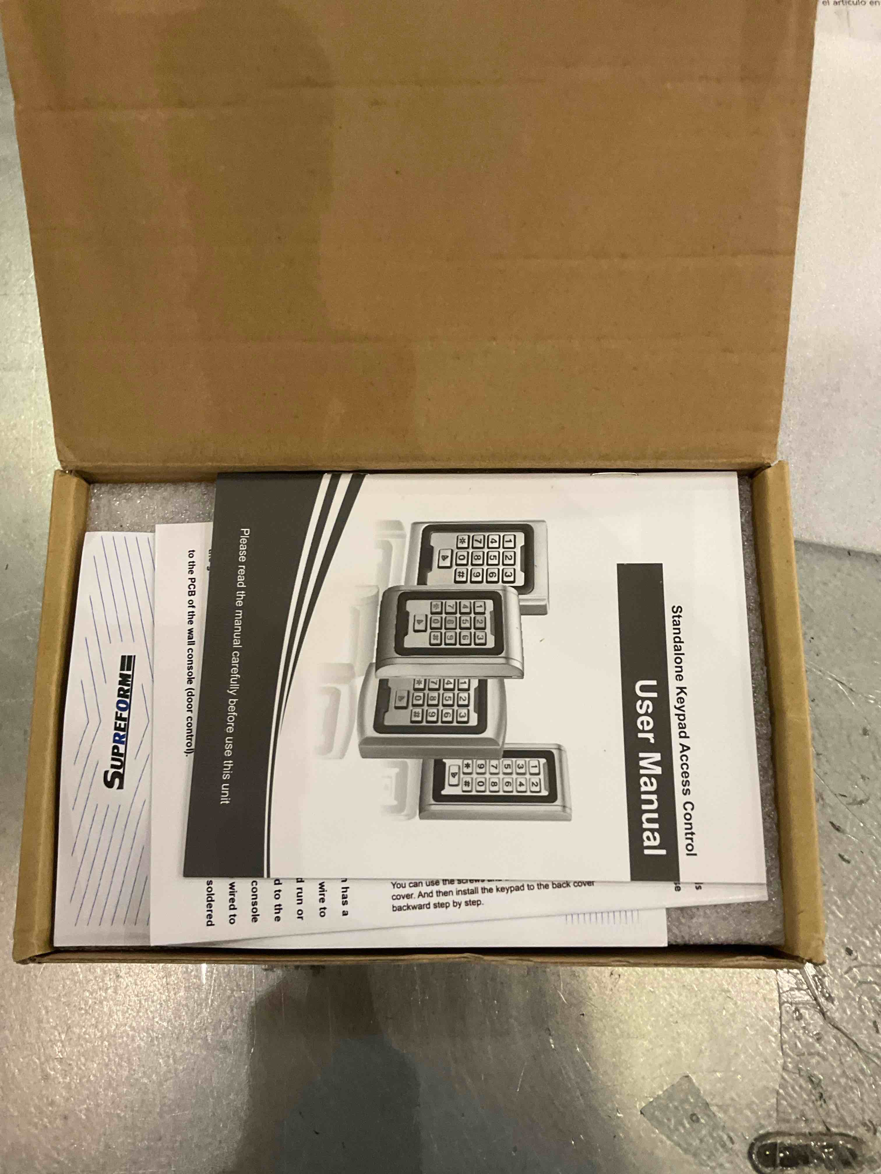 https://s3.amazonaws.com/lotting-images-prod/bidfta/EXS00898447_1700066467067.jpeg