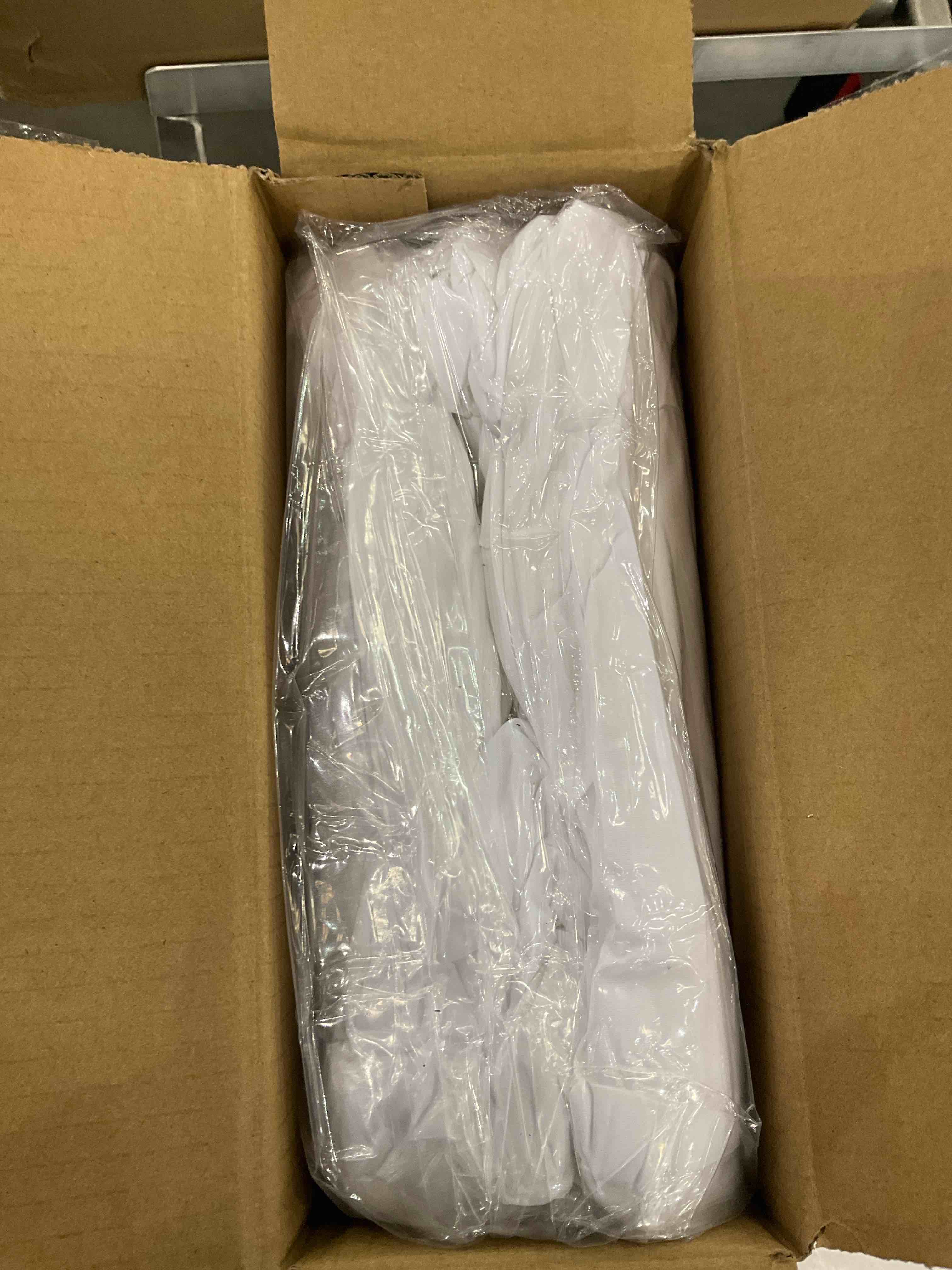 https://s3.amazonaws.com/lotting-images-prod/bidfta/EXS00898462_1700070383859.jpeg