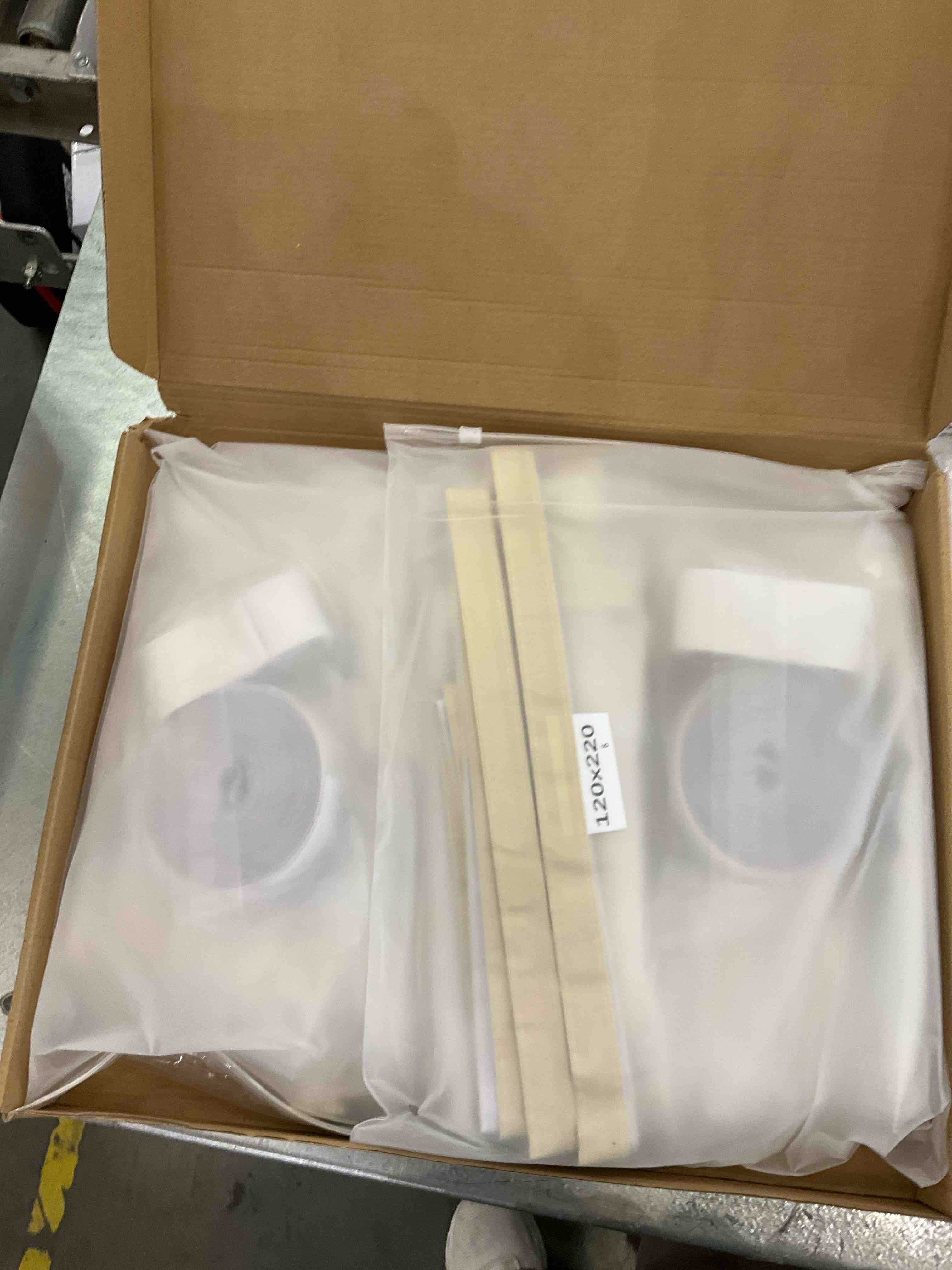 https://s3.amazonaws.com/lotting-images-prod/bidfta/EXS00898476_1700072007656.jpeg