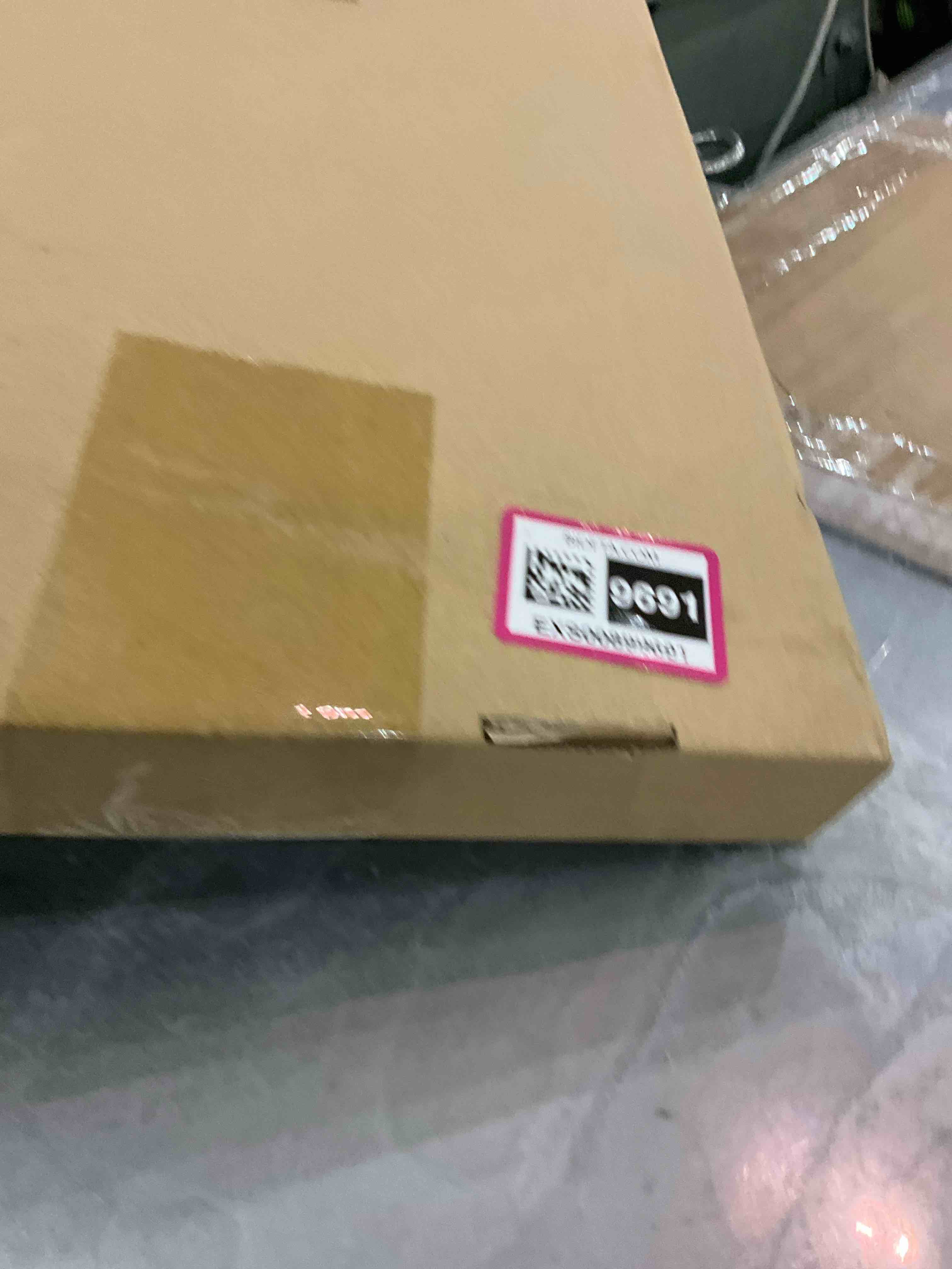 https://s3.amazonaws.com/lotting-images-prod/bidfta/EXS00899691_1699878285933.jpeg