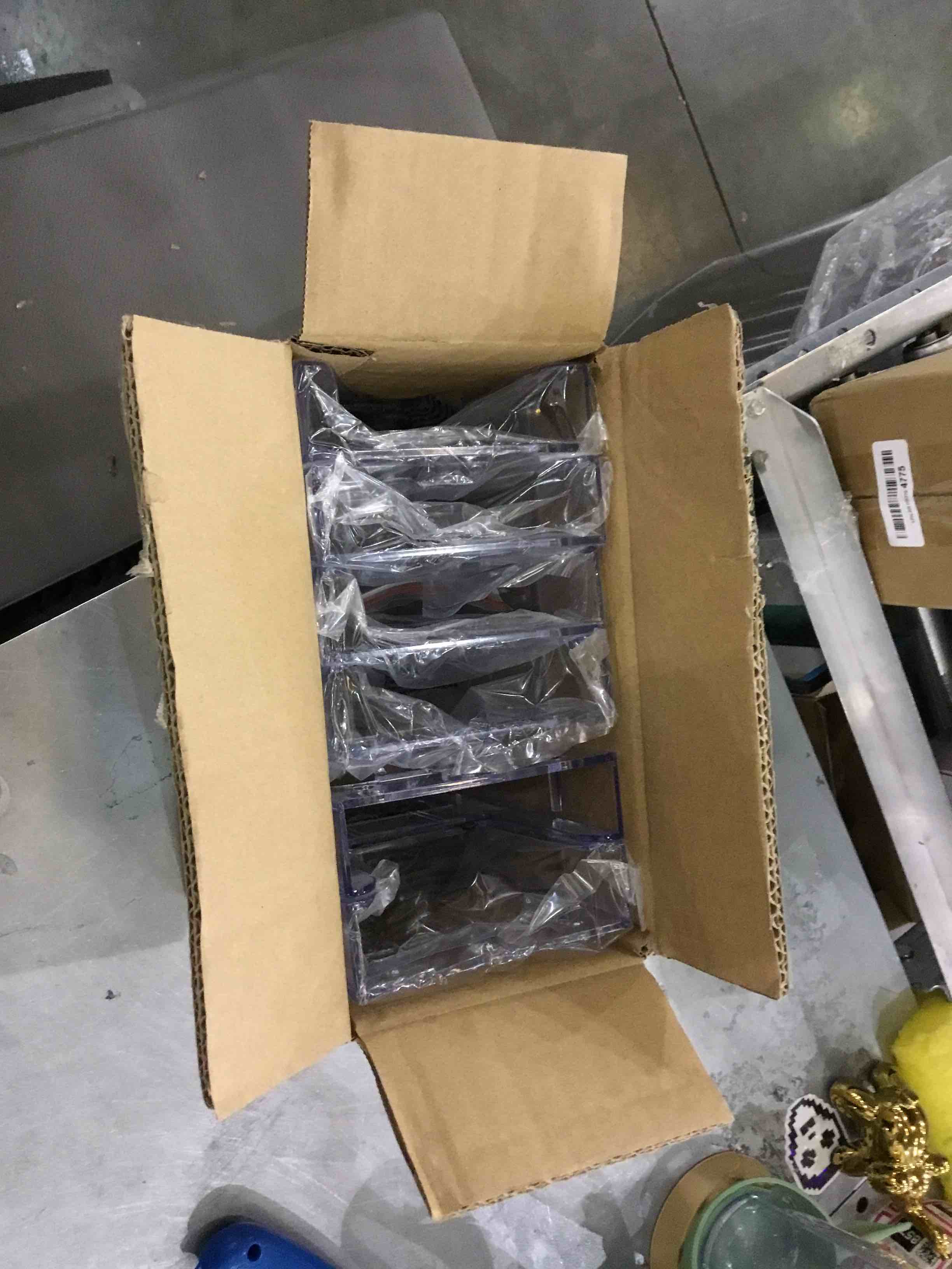 https://s3.amazonaws.com/lotting-images-prod/bidfta/EXS00900008_1701965545896.jpeg