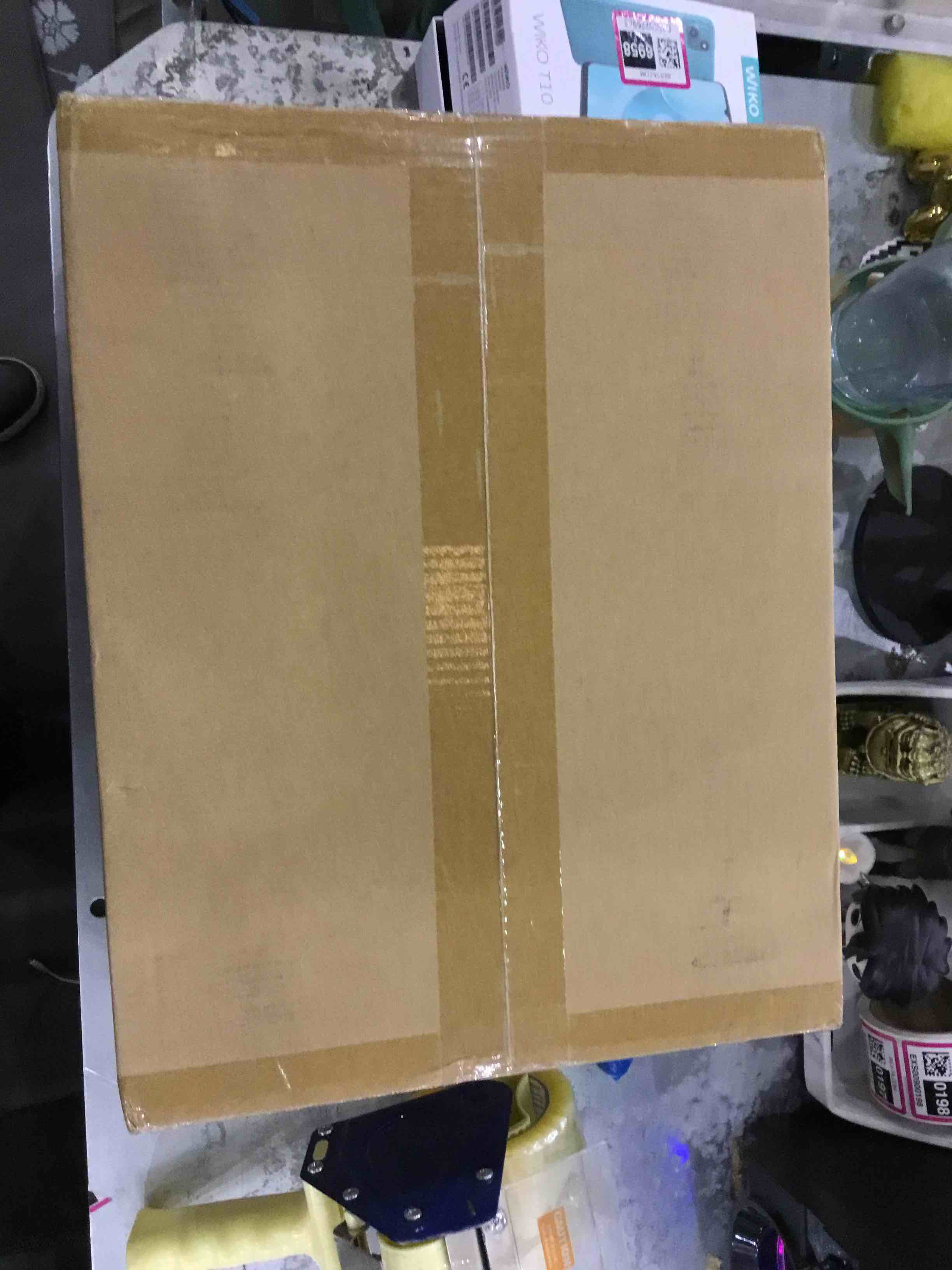 https://s3.amazonaws.com/lotting-images-prod/bidfta/EXS00900187_1702059202491.jpeg