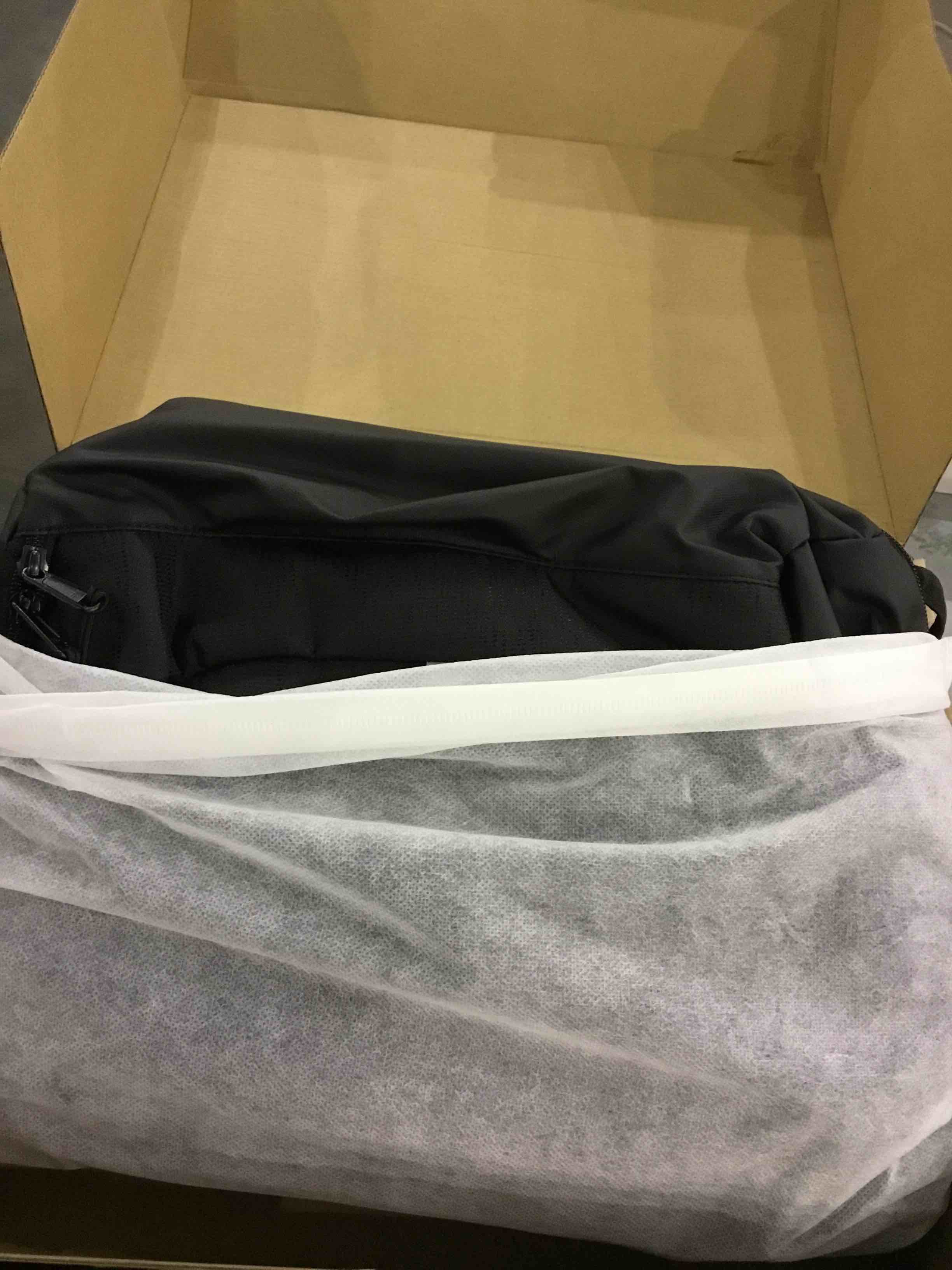 https://s3.amazonaws.com/lotting-images-prod/bidfta/EXS00900282_1702300513522.jpeg