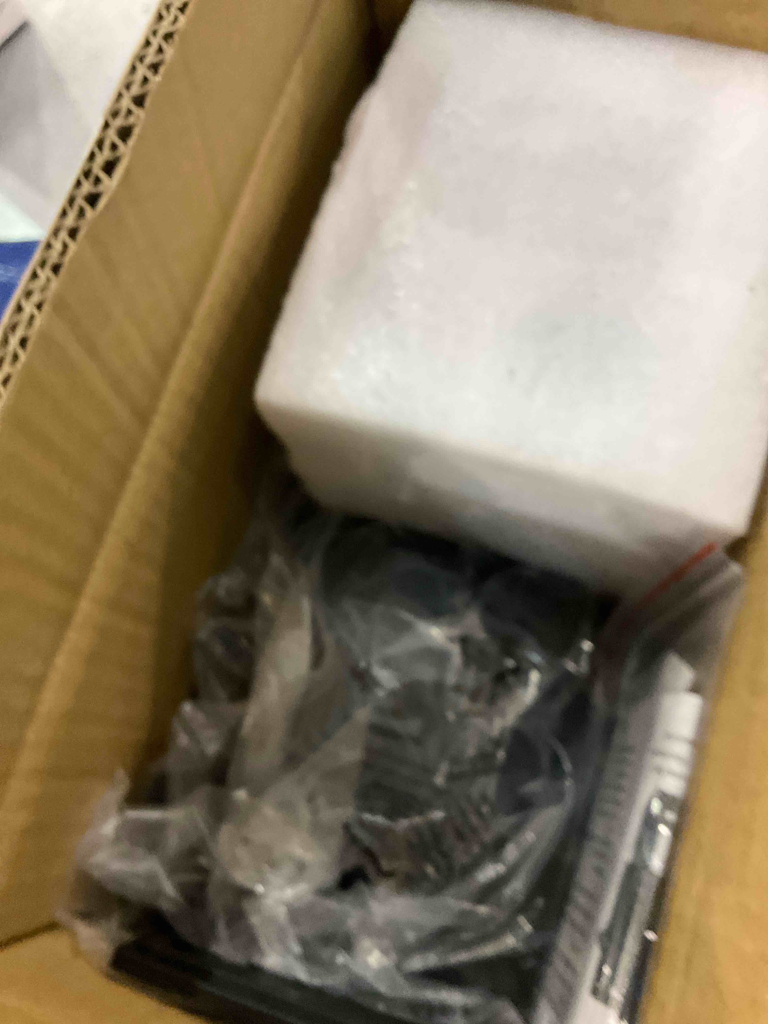 https://s3.amazonaws.com/lotting-images-prod/bidfta/EXS00900661_1701346933435.jpeg