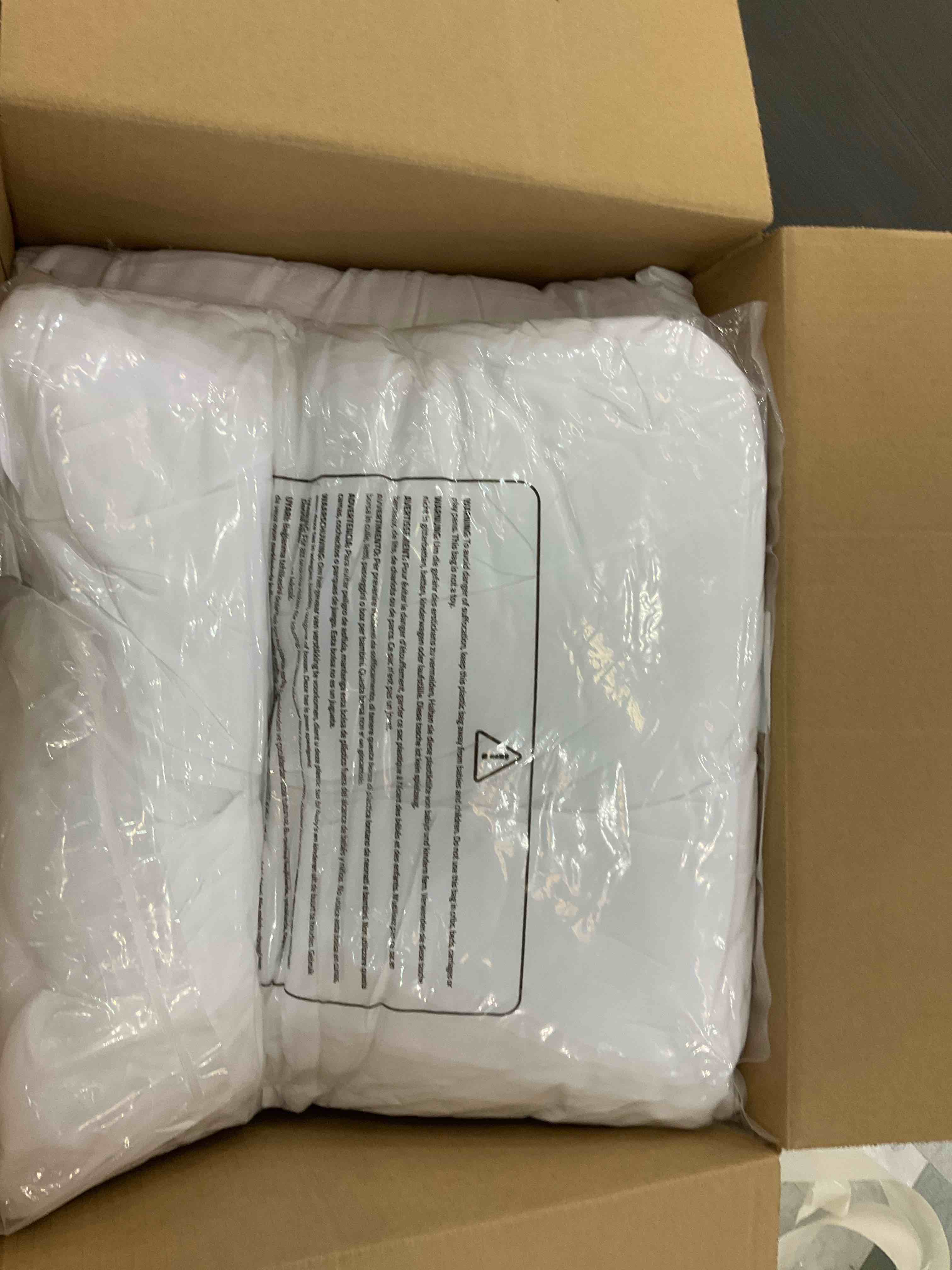 https://s3.amazonaws.com/lotting-images-prod/bidfta/EXS00901818_1699887284674.jpeg