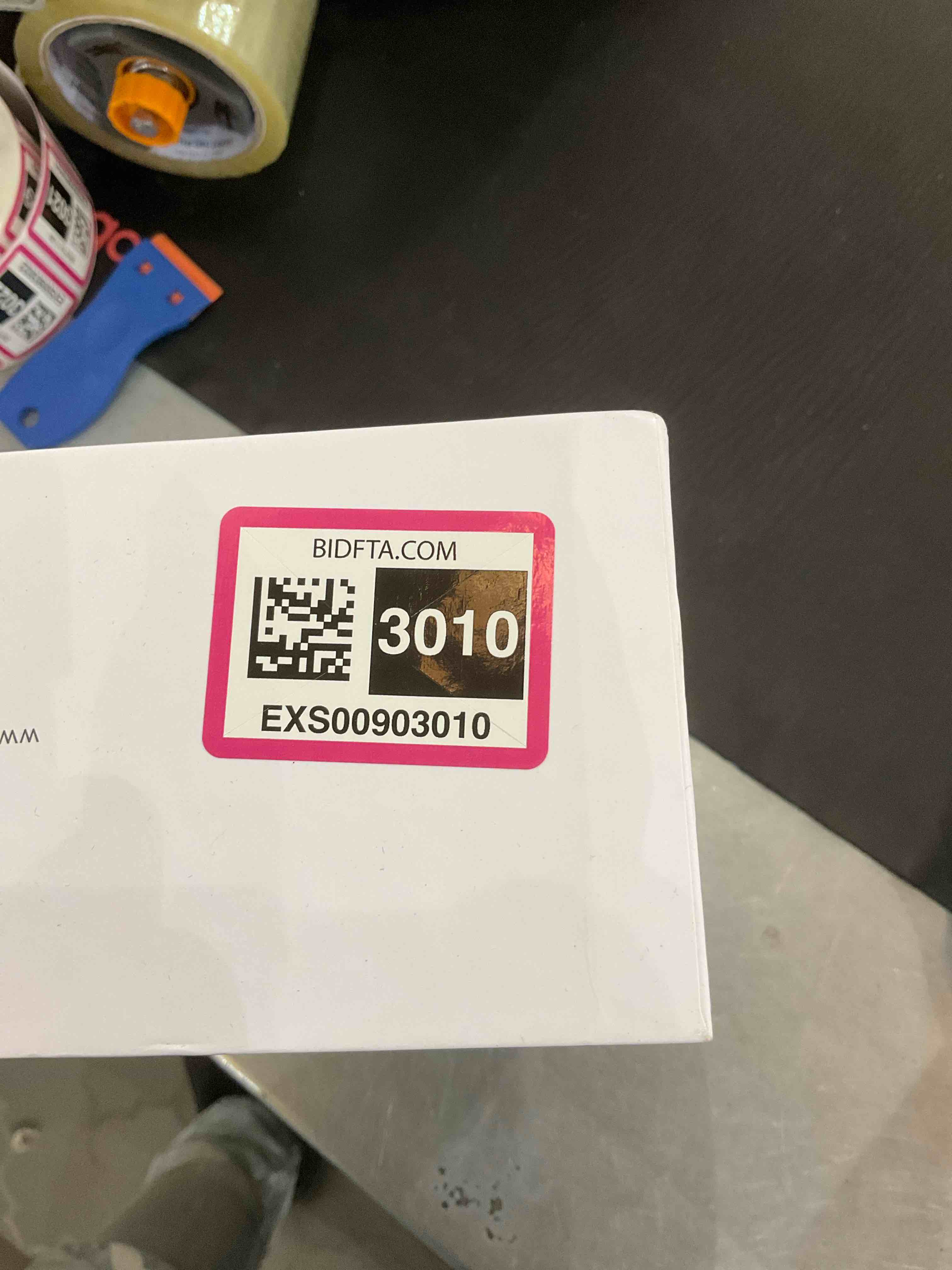 https://s3.amazonaws.com/lotting-images-prod/bidfta/EXS00903010_1700064875459.jpeg