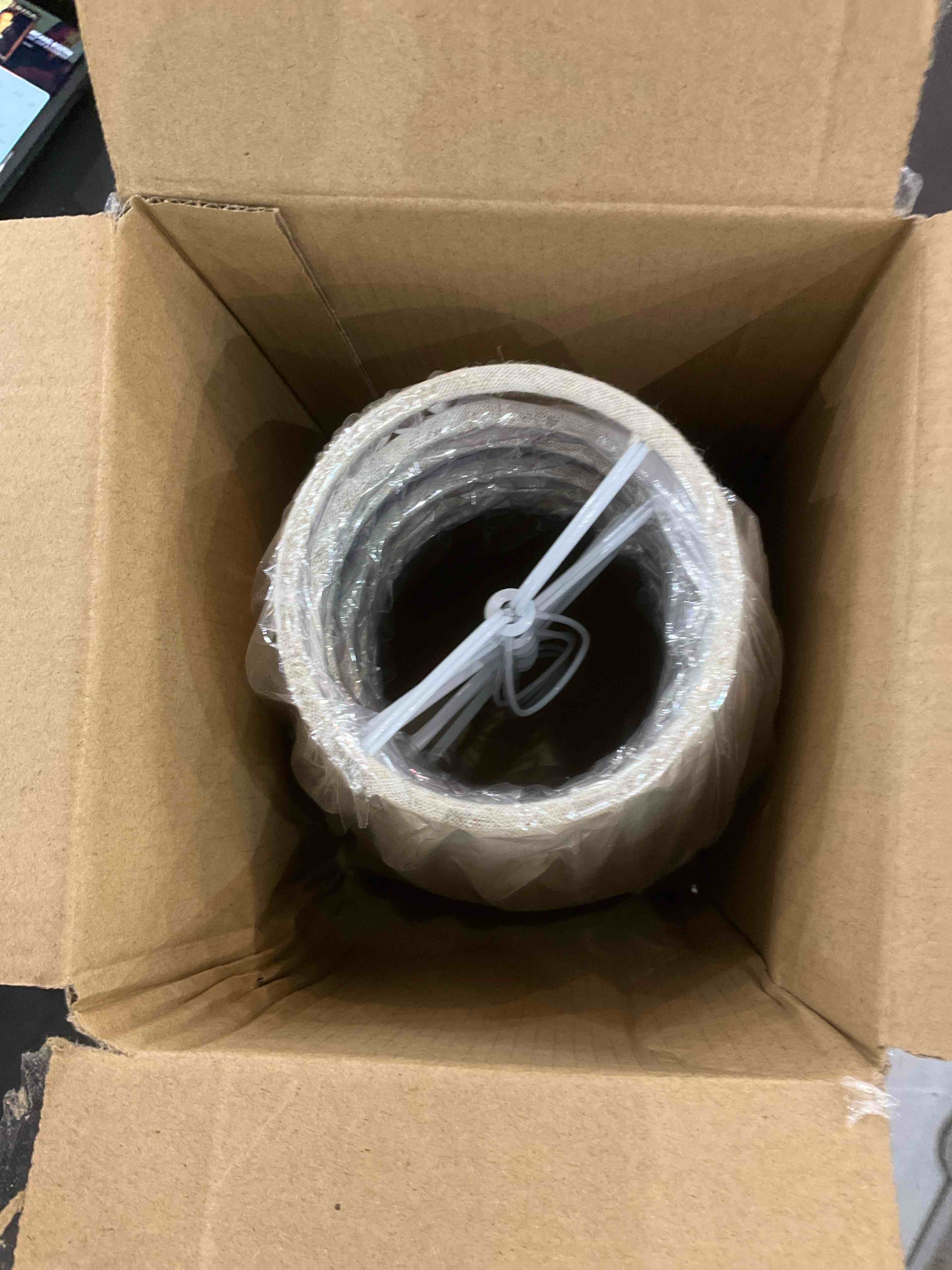 https://s3.amazonaws.com/lotting-images-prod/bidfta/EXS00903270_1700503178871.jpeg