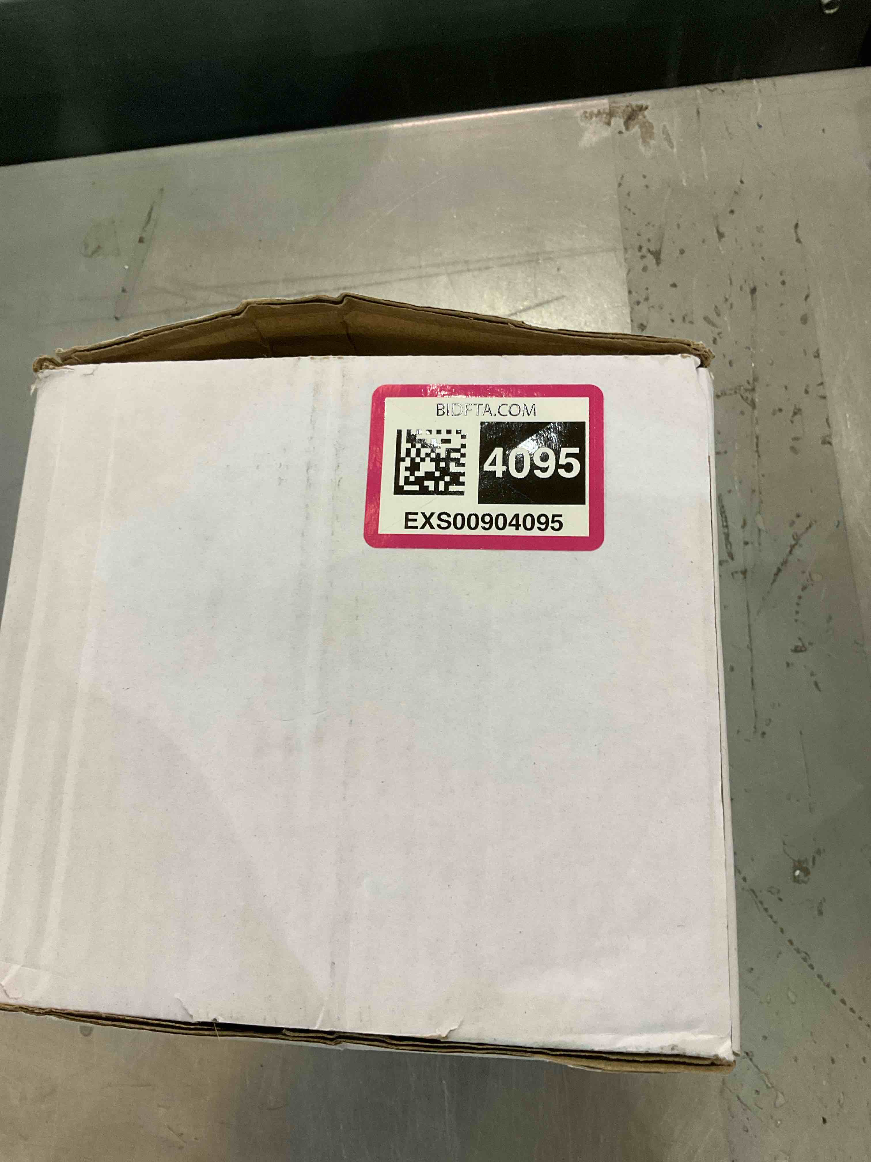 https://s3.amazonaws.com/lotting-images-prod/bidfta/EXS00904095_1699370375955.jpeg
