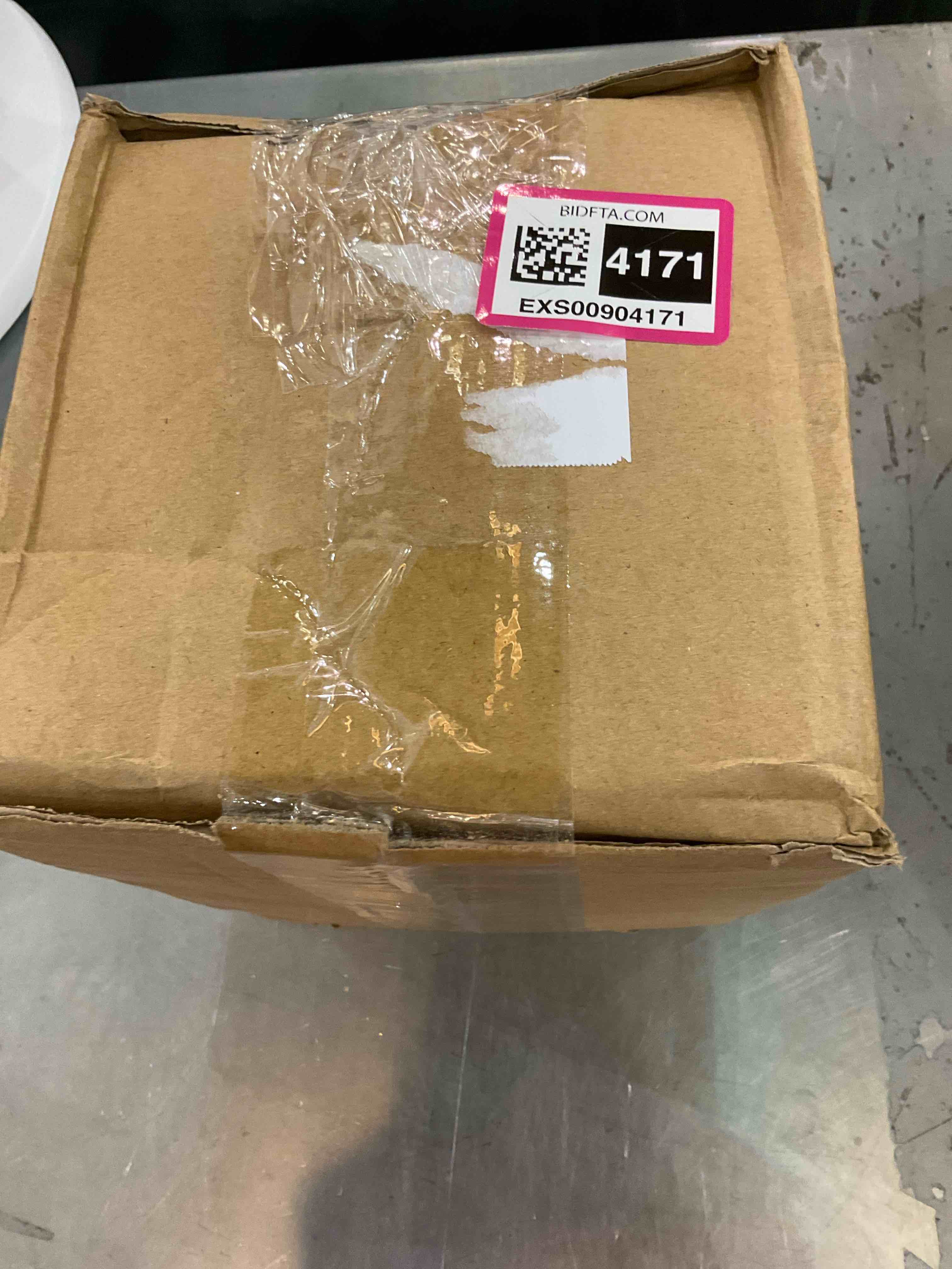 https://s3.amazonaws.com/lotting-images-prod/bidfta/EXS00904171_1699381750206.jpeg