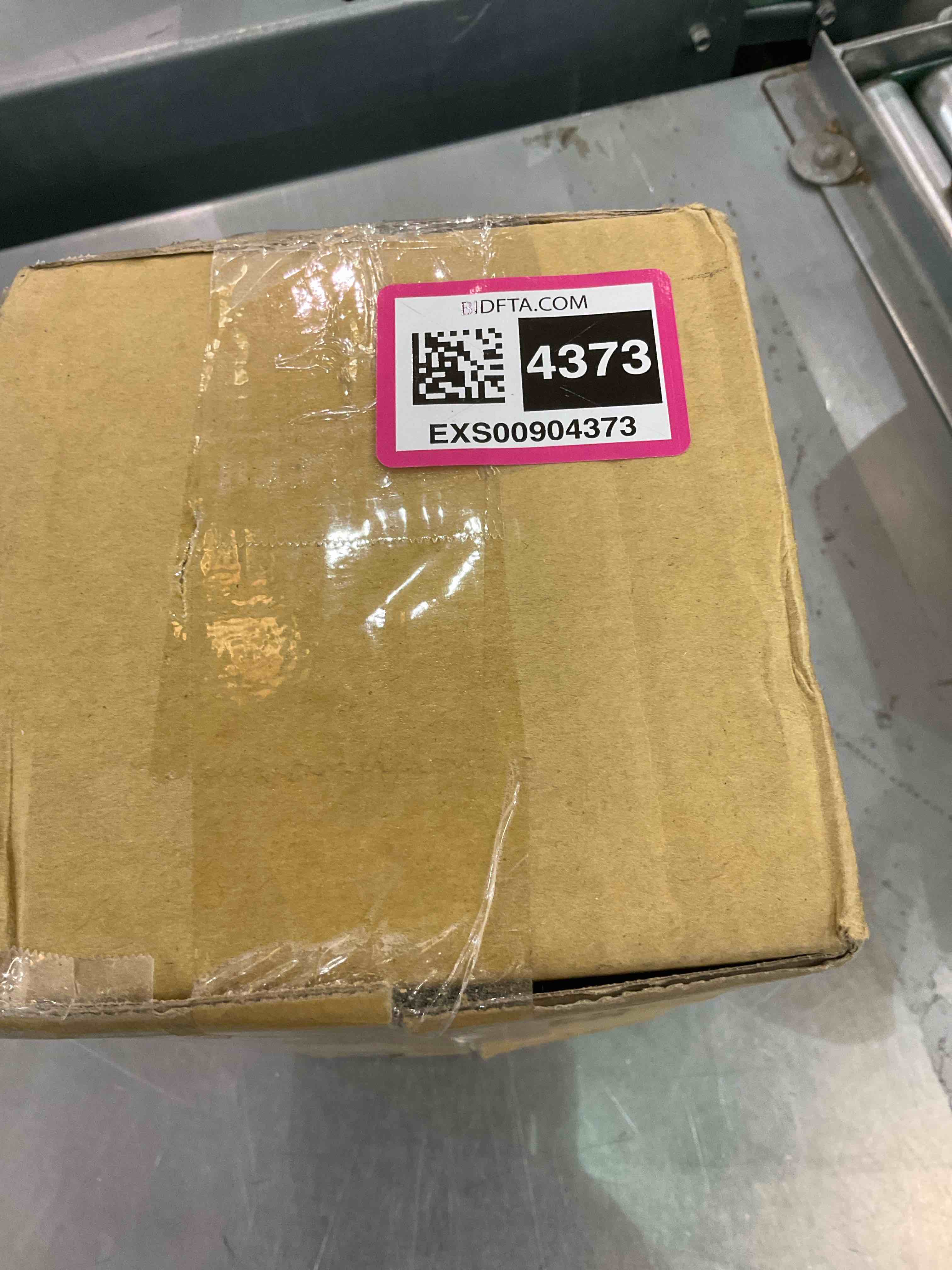 https://s3.amazonaws.com/lotting-images-prod/bidfta/EXS00904373_1699468970877.jpeg