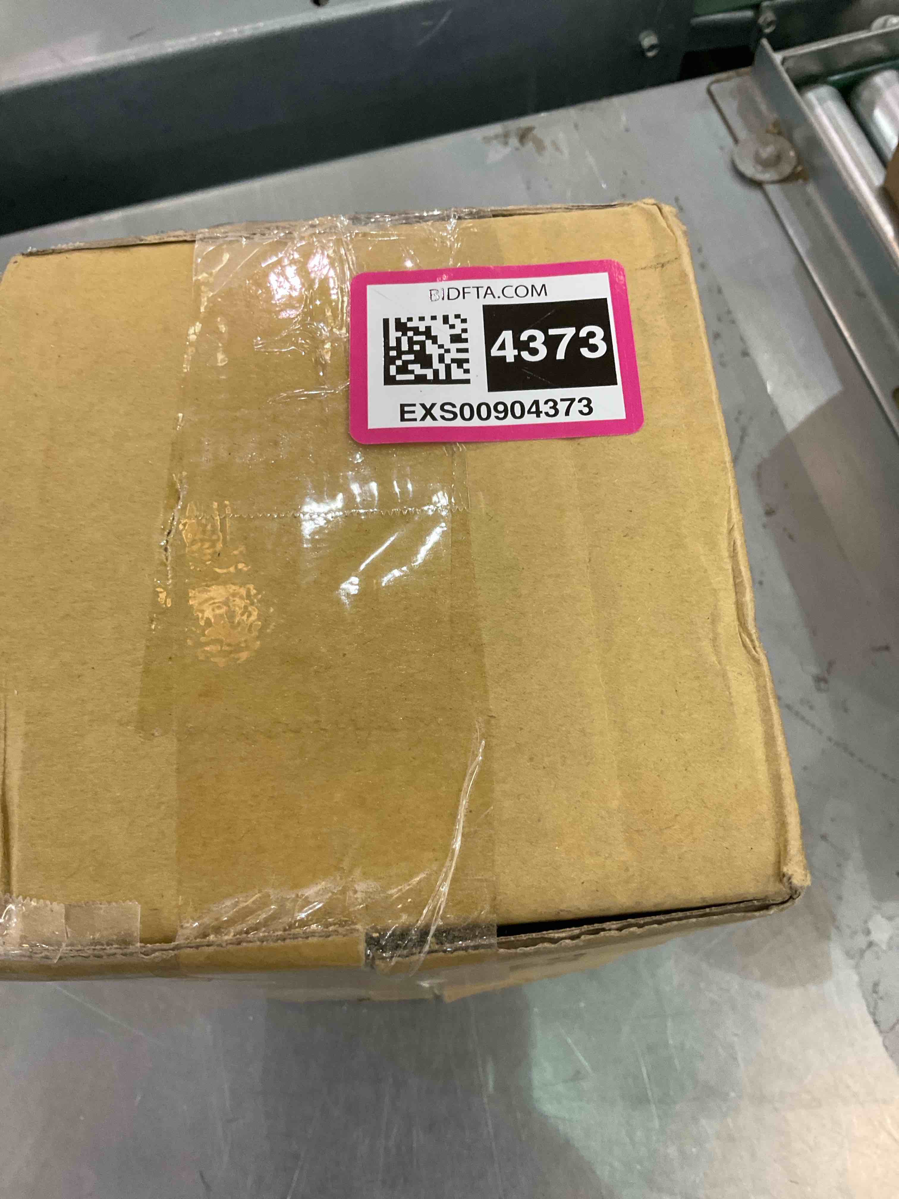 https://s3.amazonaws.com/lotting-images-prod/bidfta/EXS00904373_1699468971917.jpeg