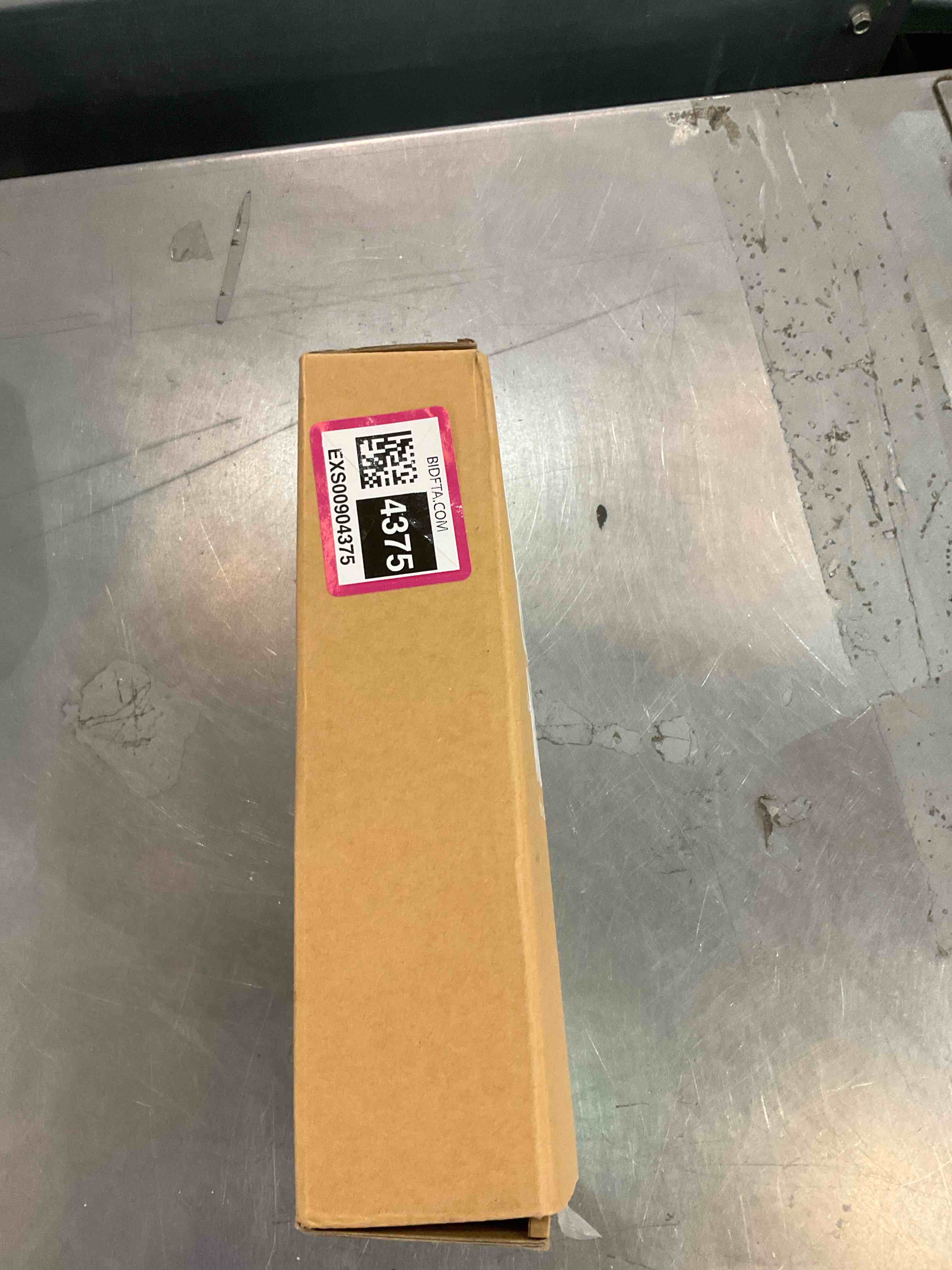 https://s3.amazonaws.com/lotting-images-prod/bidfta/EXS00904375_1699469170299.jpeg