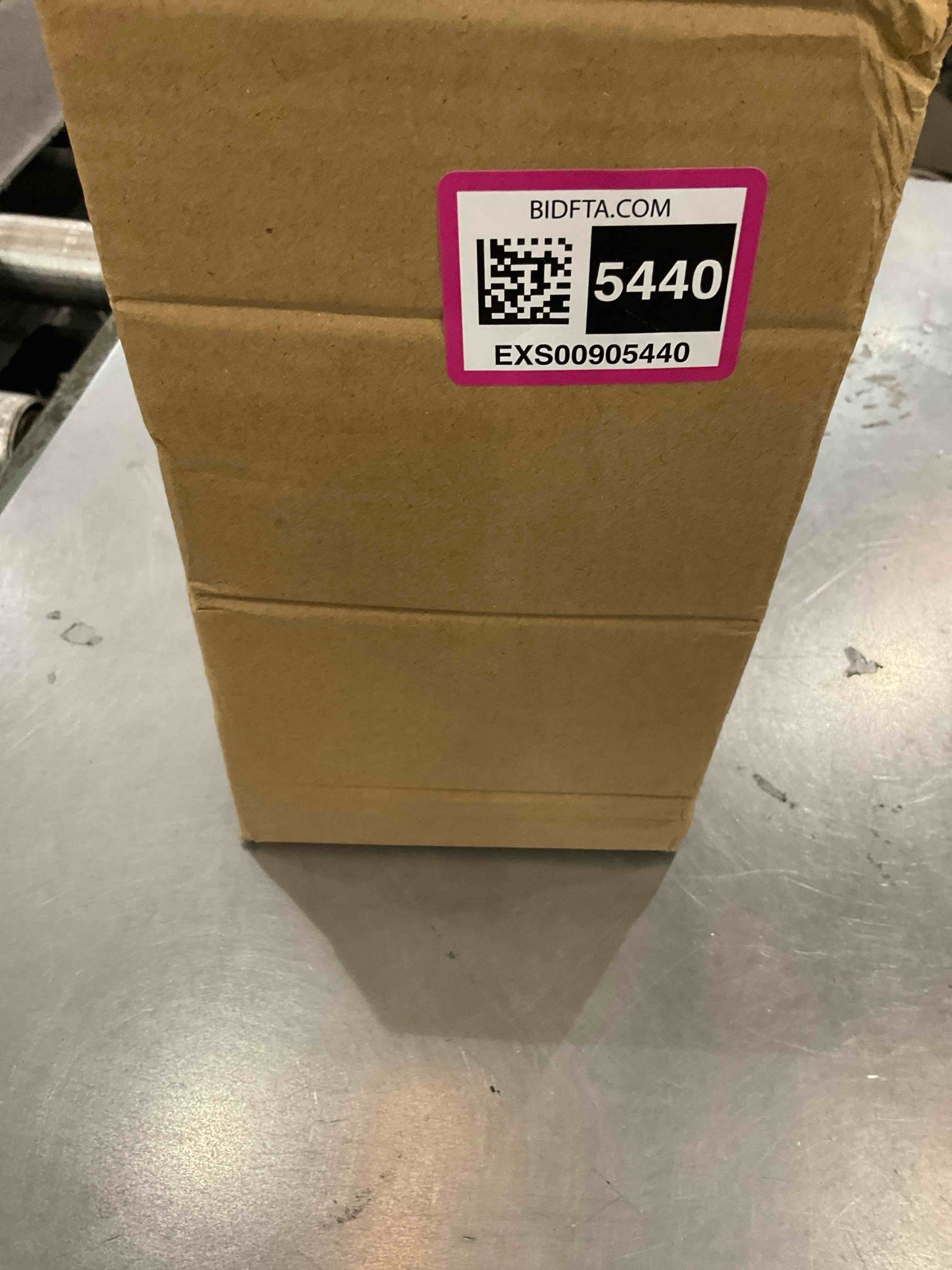 https://s3.amazonaws.com/lotting-images-prod/bidfta/EXS00905440_1699639384045.jpeg