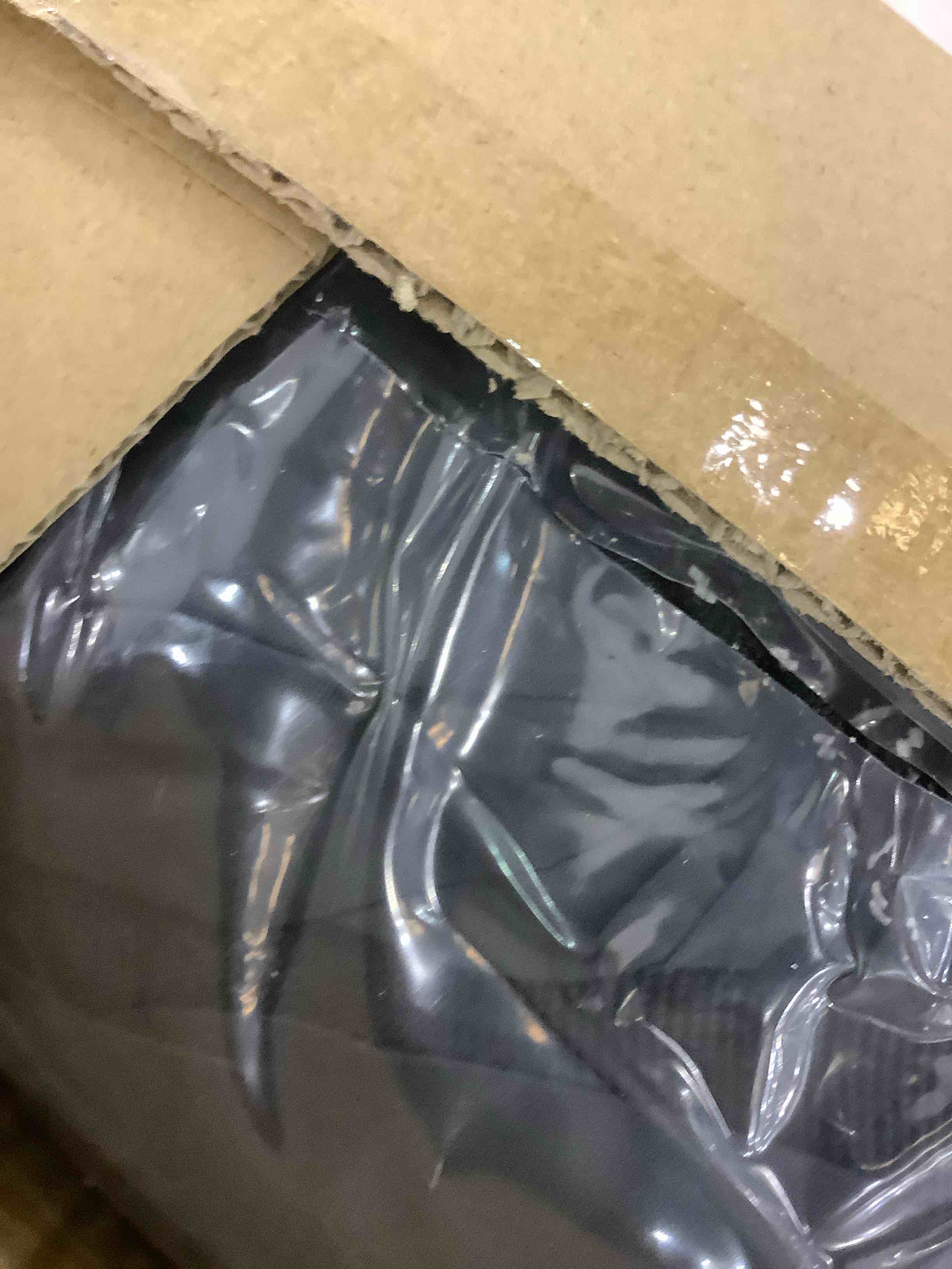 https://s3.amazonaws.com/lotting-images-prod/bidfta/EXS00905643_1699295936124.jpeg