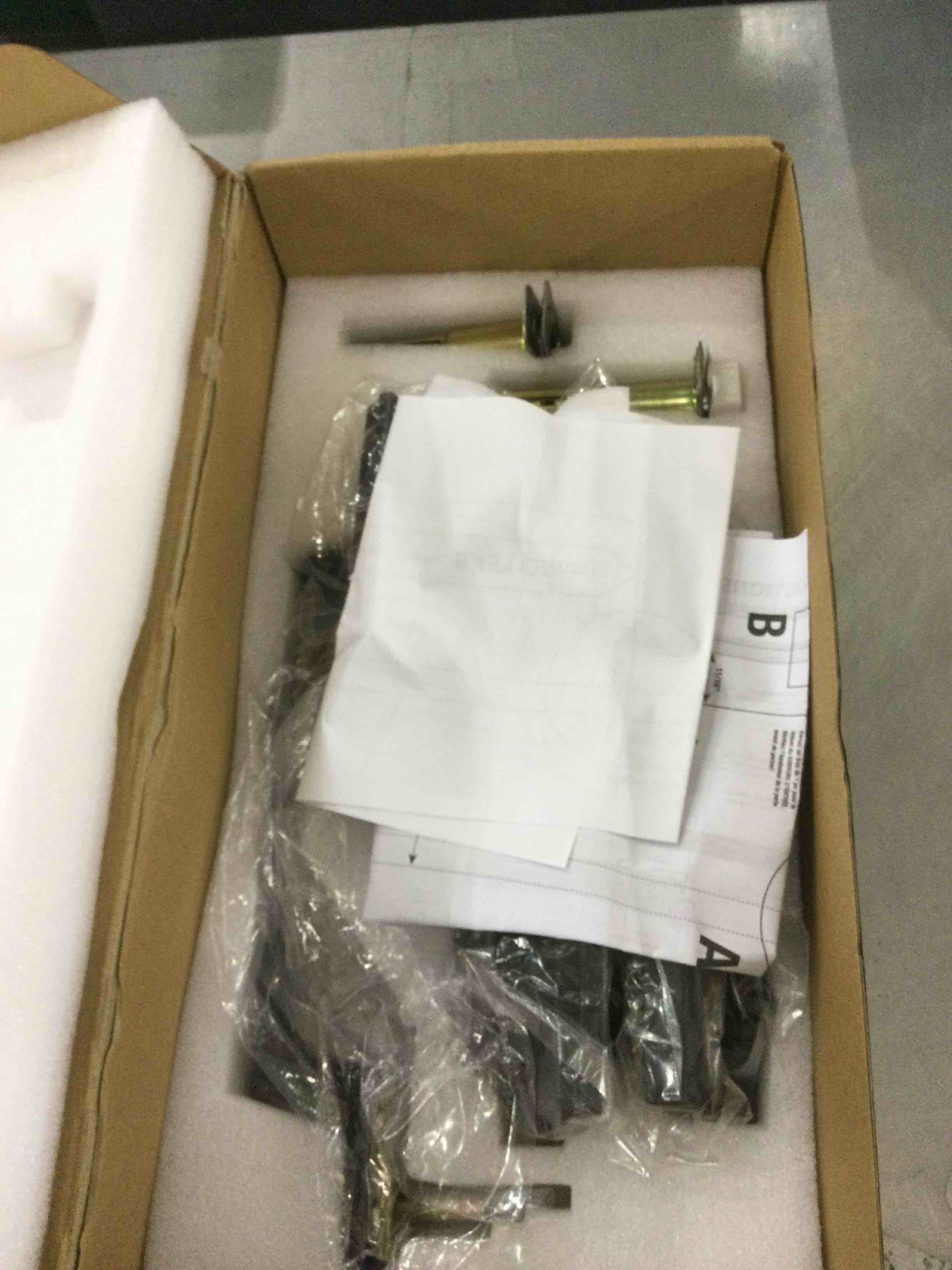 https://s3.amazonaws.com/lotting-images-prod/bidfta/EXS00906177_1699886572852.jpeg