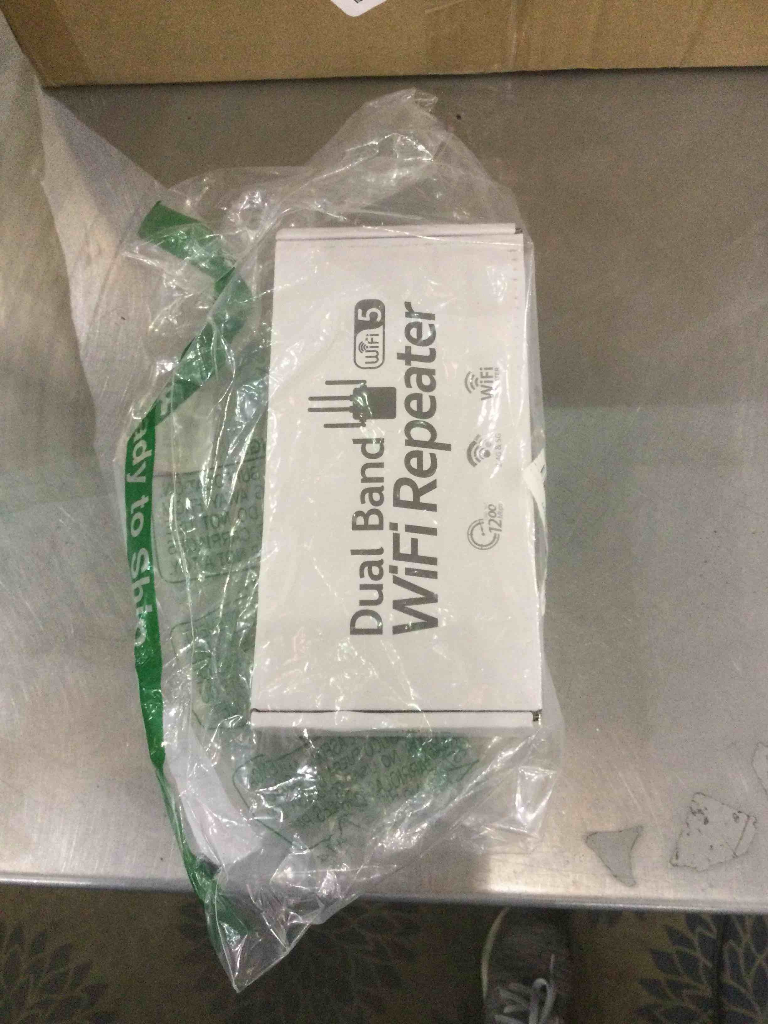 https://s3.amazonaws.com/lotting-images-prod/bidfta/EXS00906415_1699976827577.jpeg