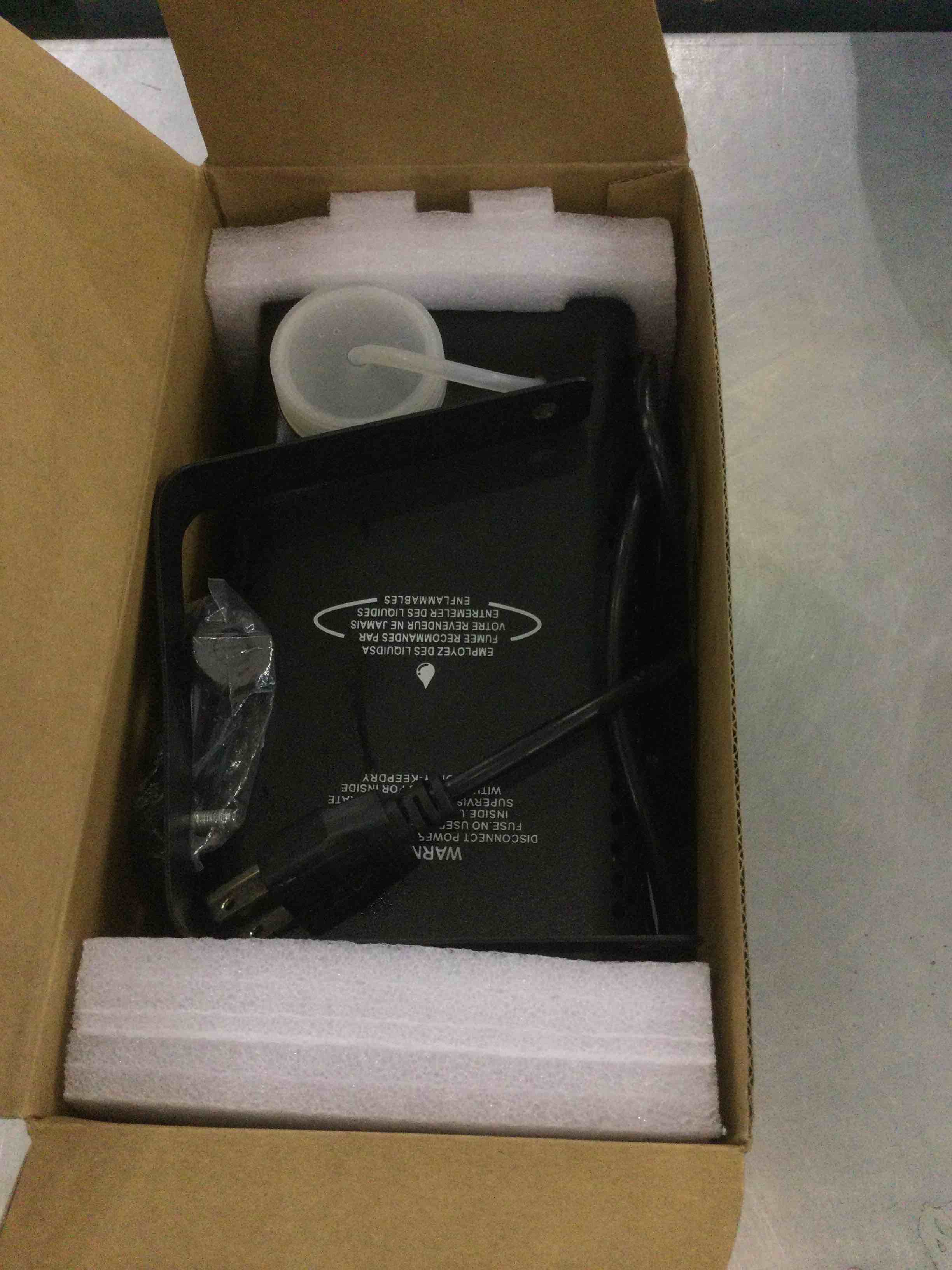 https://s3.amazonaws.com/lotting-images-prod/bidfta/EXS00906424_1699974978112.jpeg