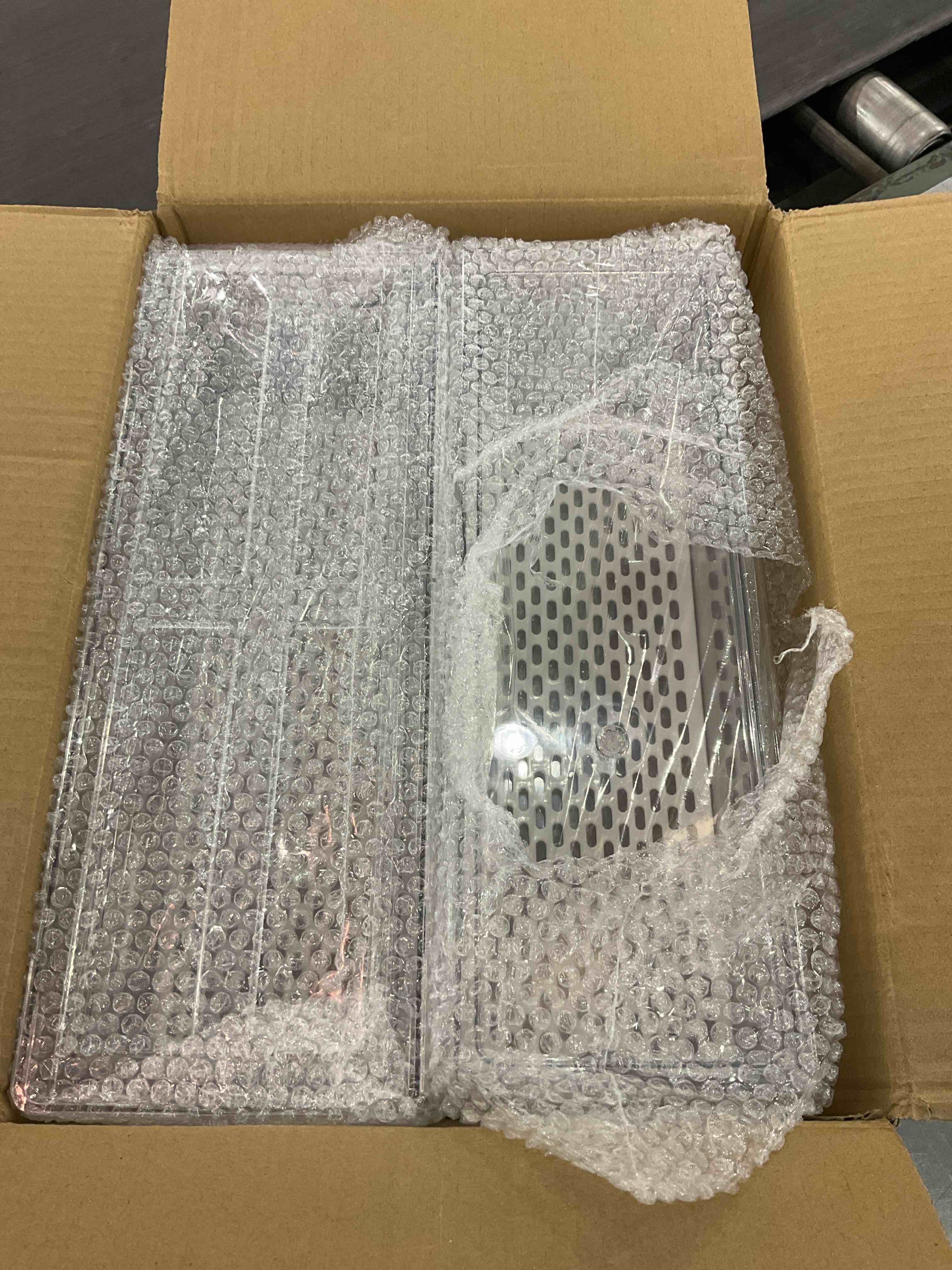 https://s3.amazonaws.com/lotting-images-prod/bidfta/EXS00906947_1700669182712.jpeg