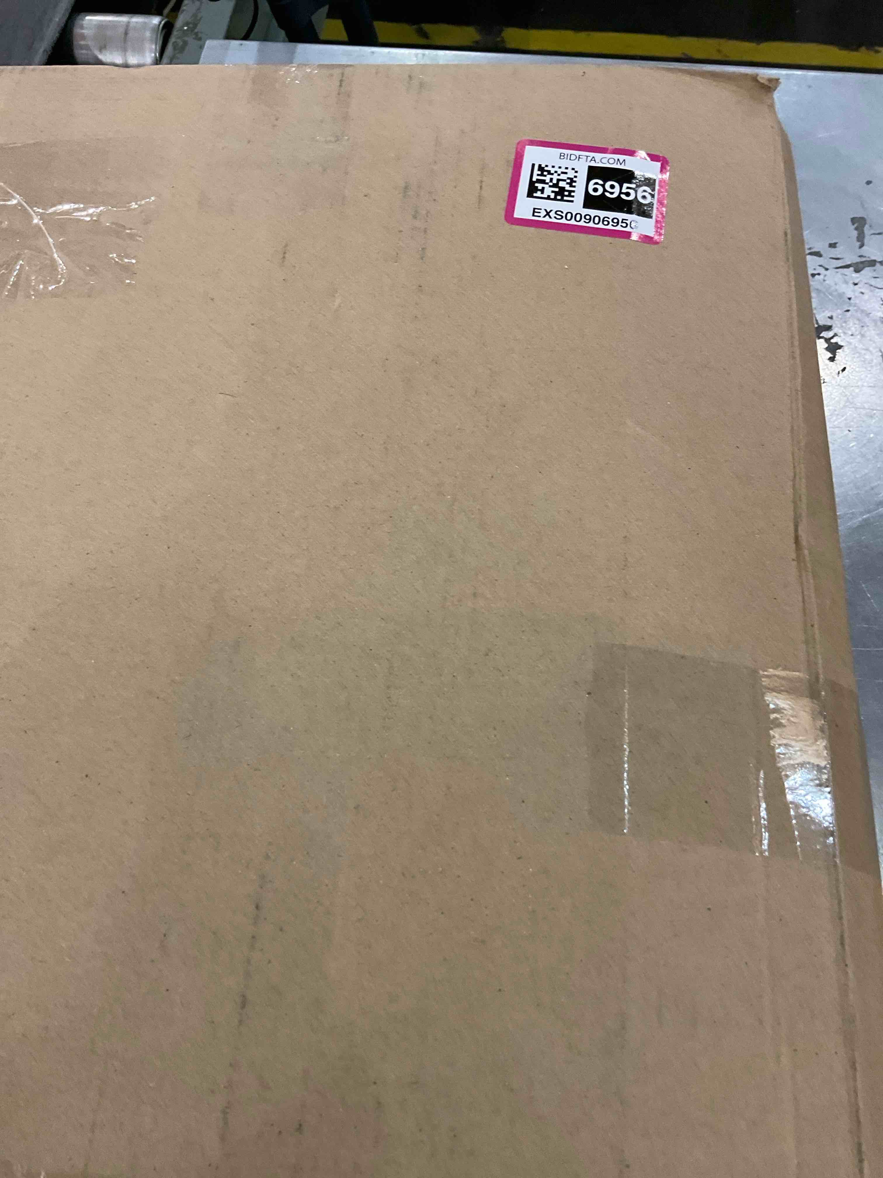 https://s3.amazonaws.com/lotting-images-prod/bidfta/EXS00906956_1700671438326.jpeg