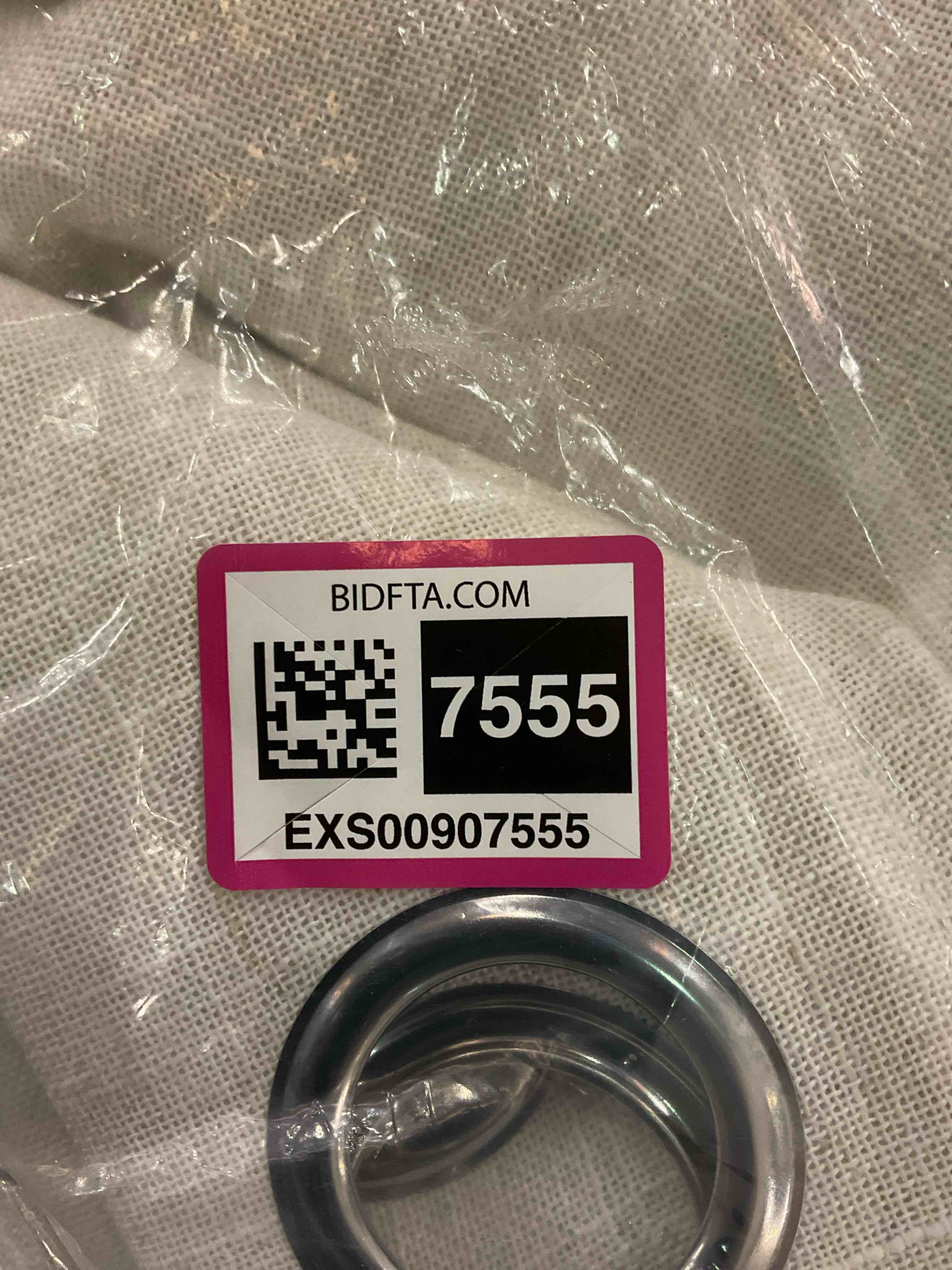 https://s3.amazonaws.com/lotting-images-prod/bidfta/EXS00907555_1699379767993.jpeg