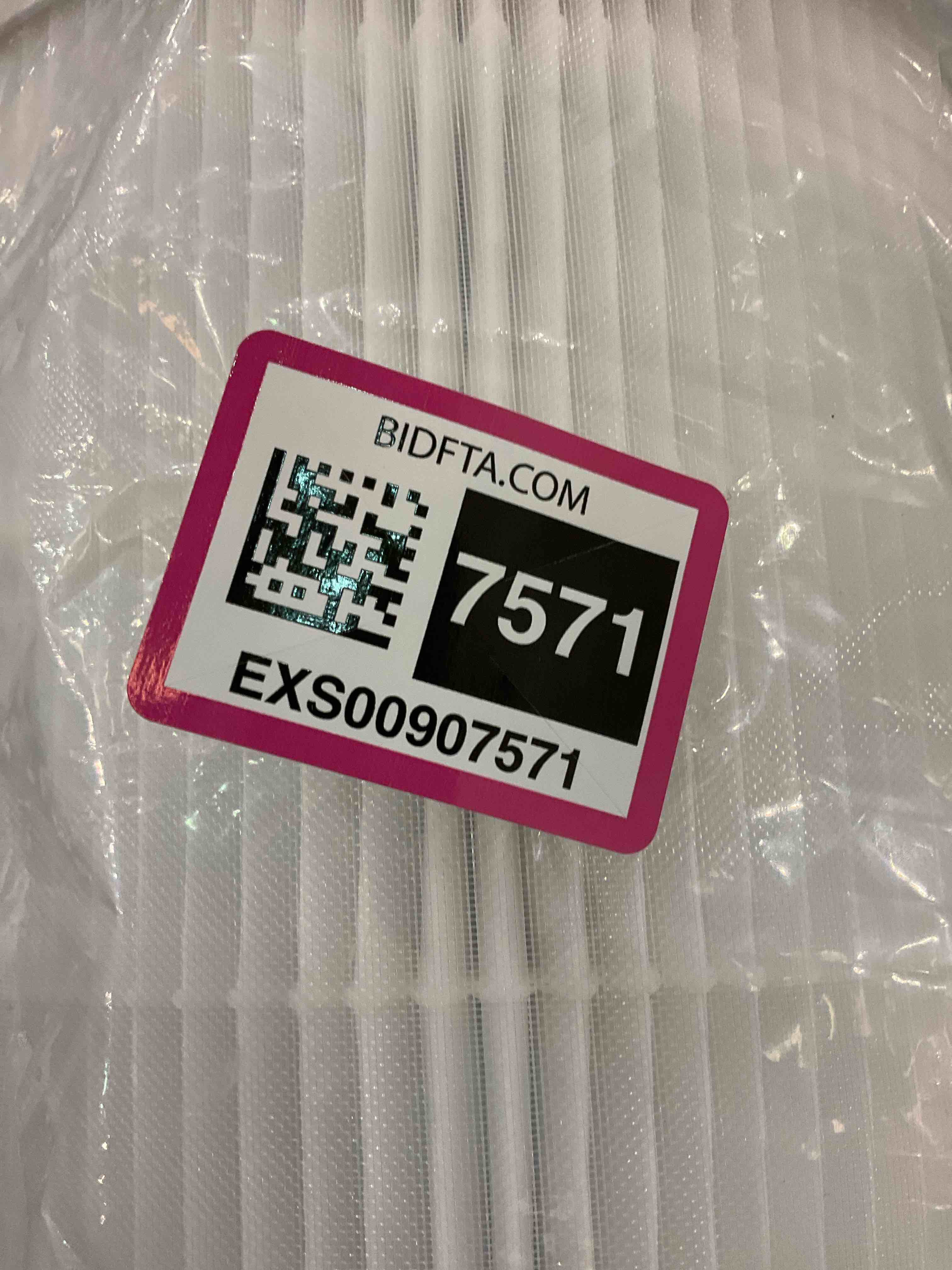 https://s3.amazonaws.com/lotting-images-prod/bidfta/EXS00907571_1699381919277.jpeg