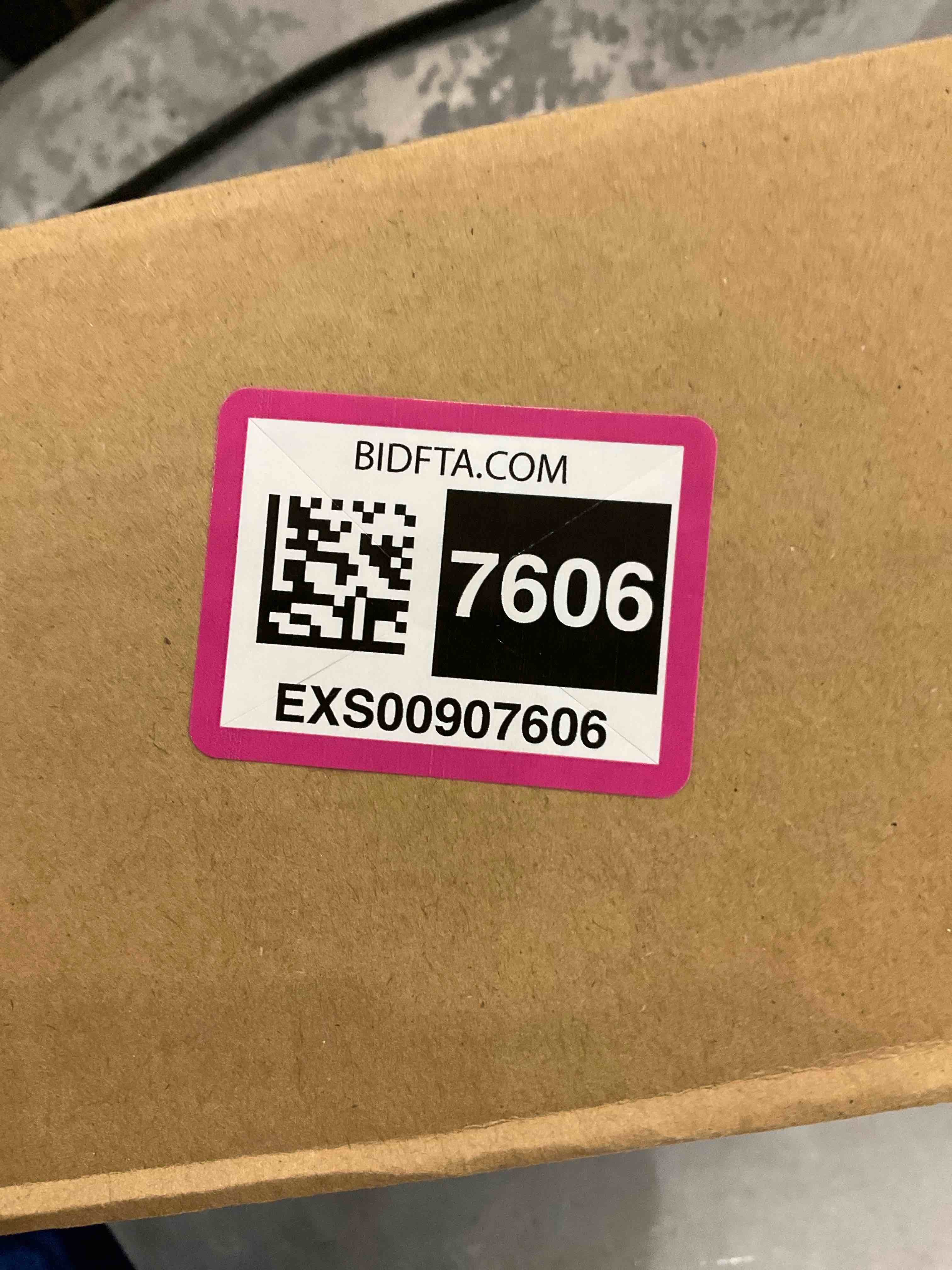 https://s3.amazonaws.com/lotting-images-prod/bidfta/EXS00907606_1699446505205.jpeg