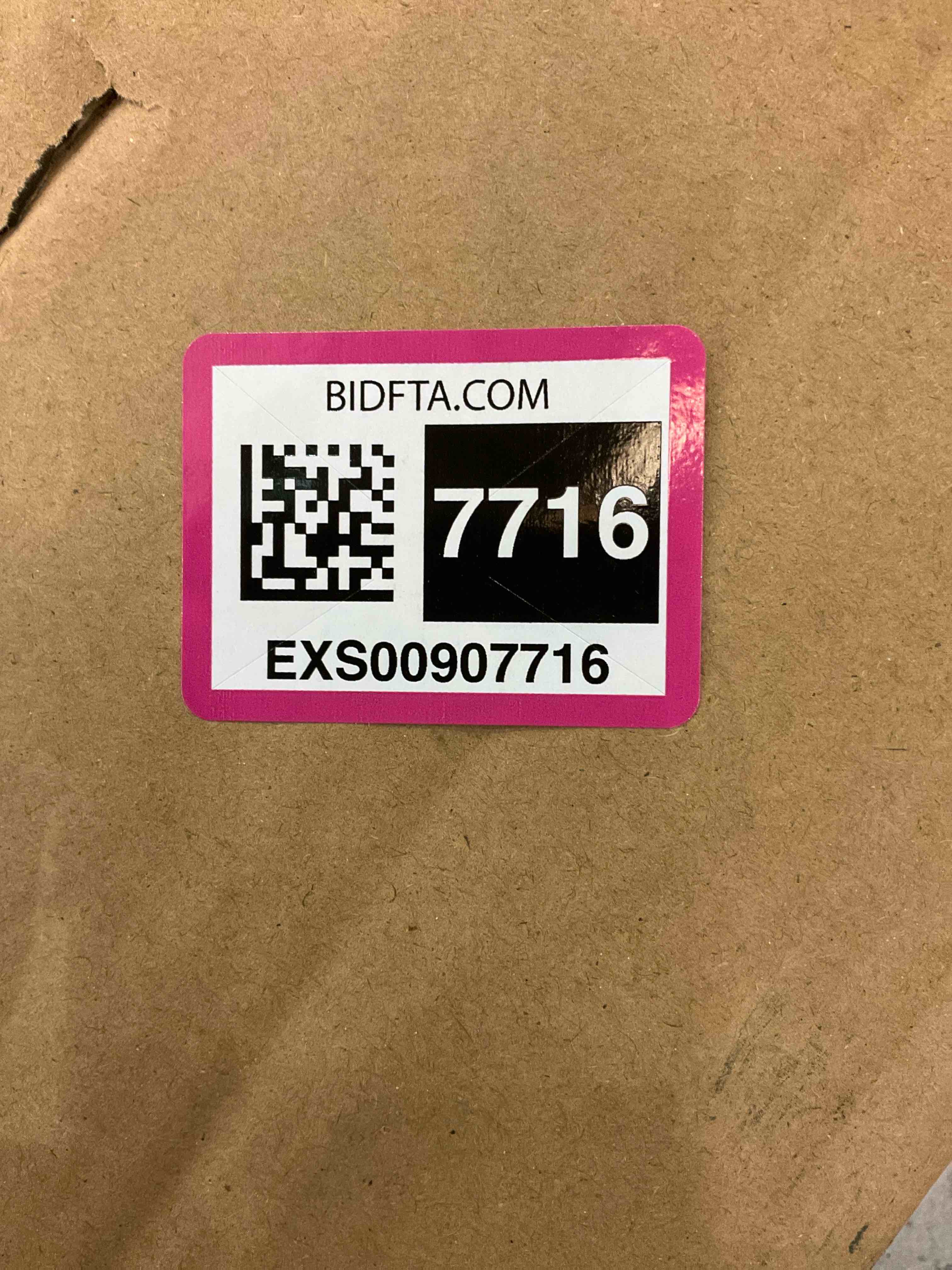 https://s3.amazonaws.com/lotting-images-prod/bidfta/EXS00907716_1699629058490.jpeg