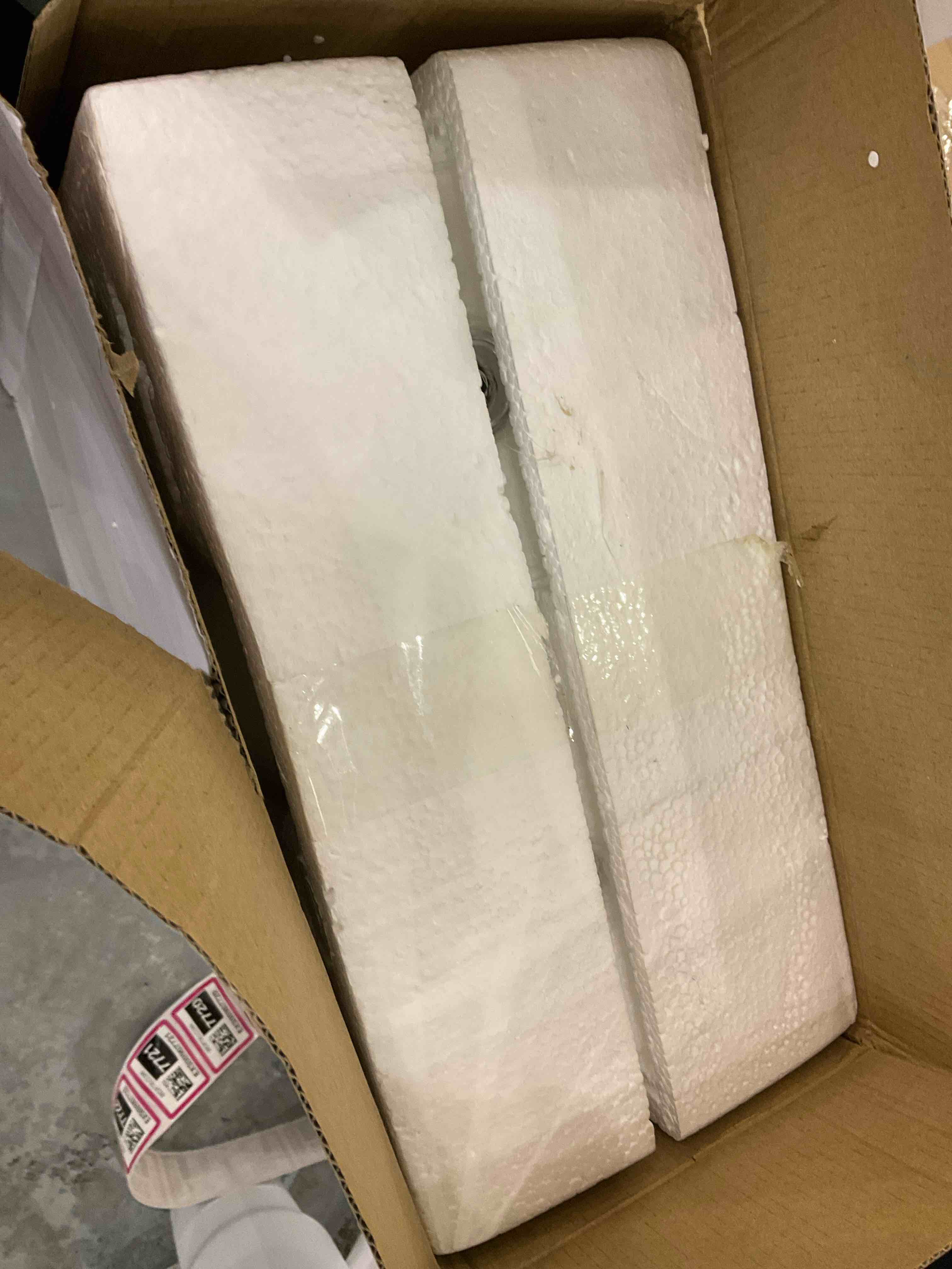 https://s3.amazonaws.com/lotting-images-prod/bidfta/EXS00907718_1699629242755.jpeg