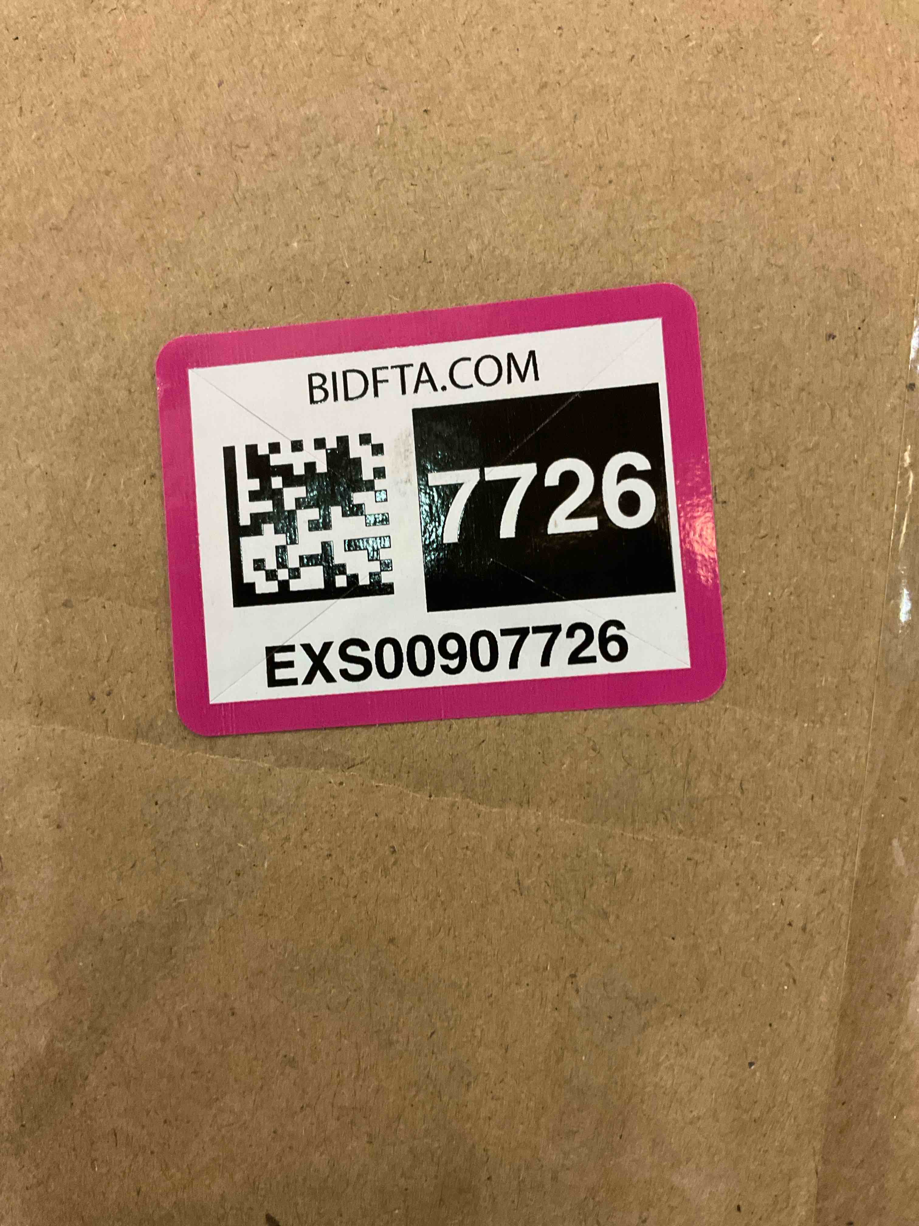 https://s3.amazonaws.com/lotting-images-prod/bidfta/EXS00907726_1699631035762.jpeg