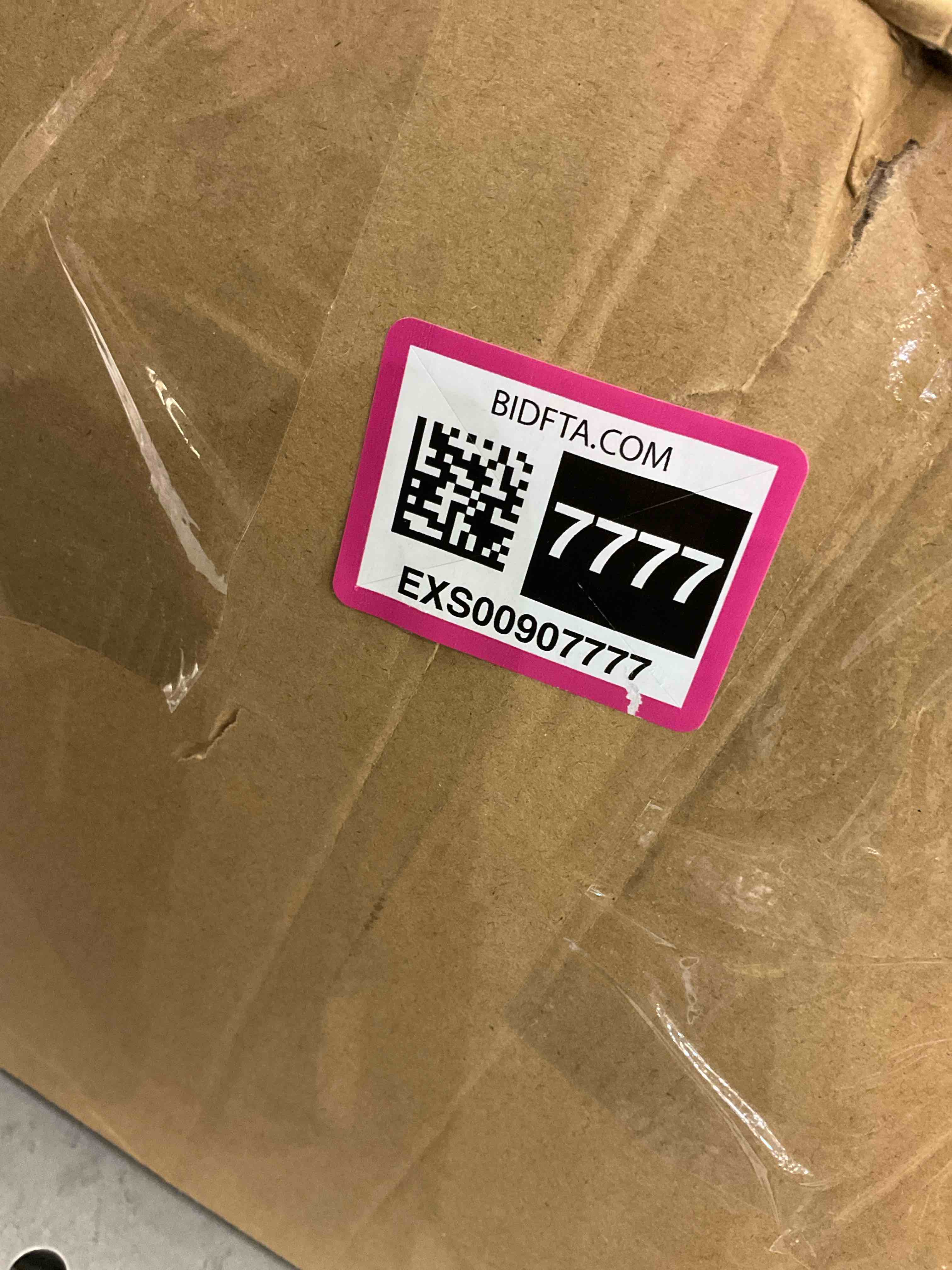https://s3.amazonaws.com/lotting-images-prod/bidfta/EXS00907777_1699638997932.jpeg