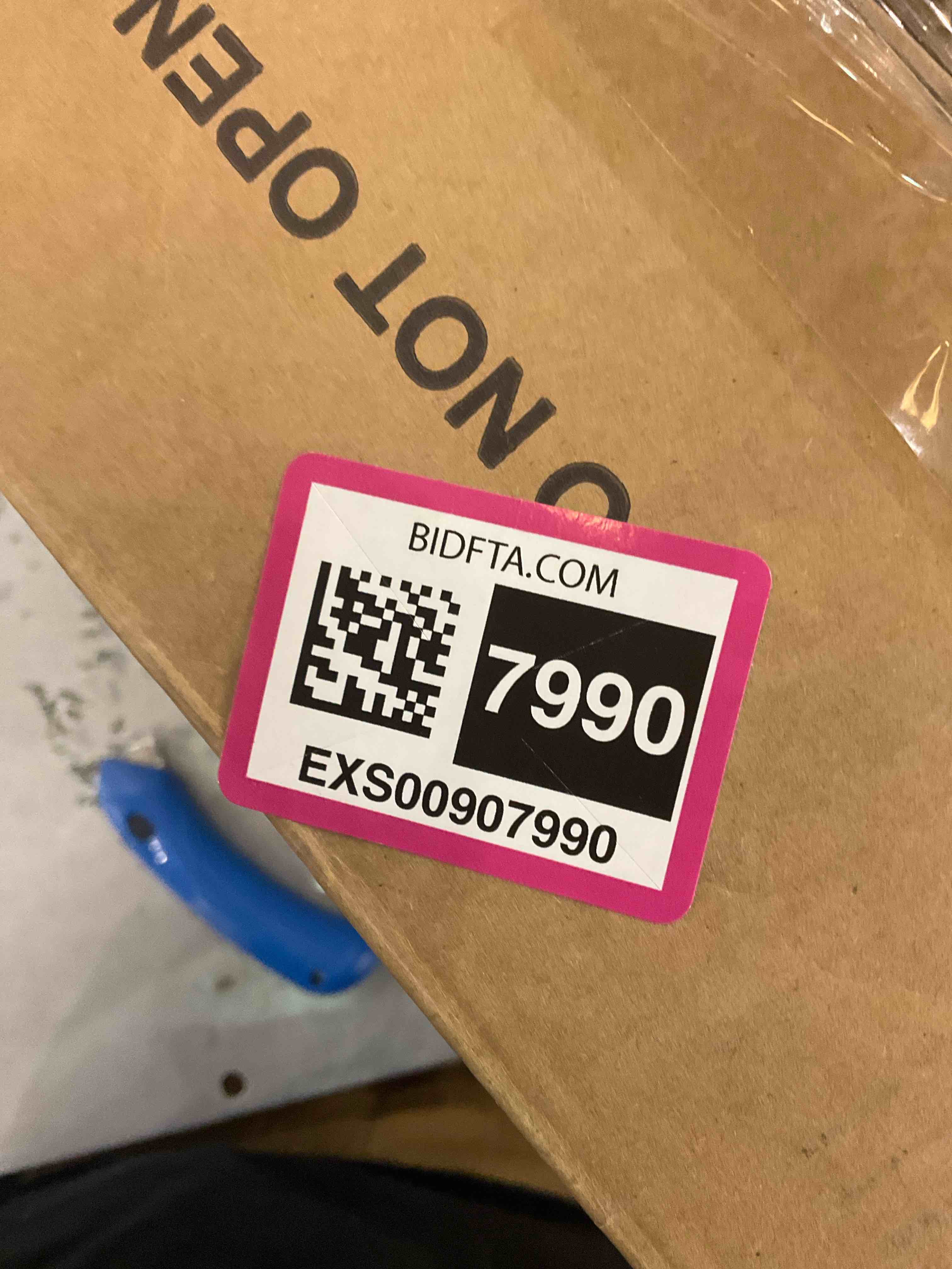 https://s3.amazonaws.com/lotting-images-prod/bidfta/EXS00907990_1699905586640.jpeg