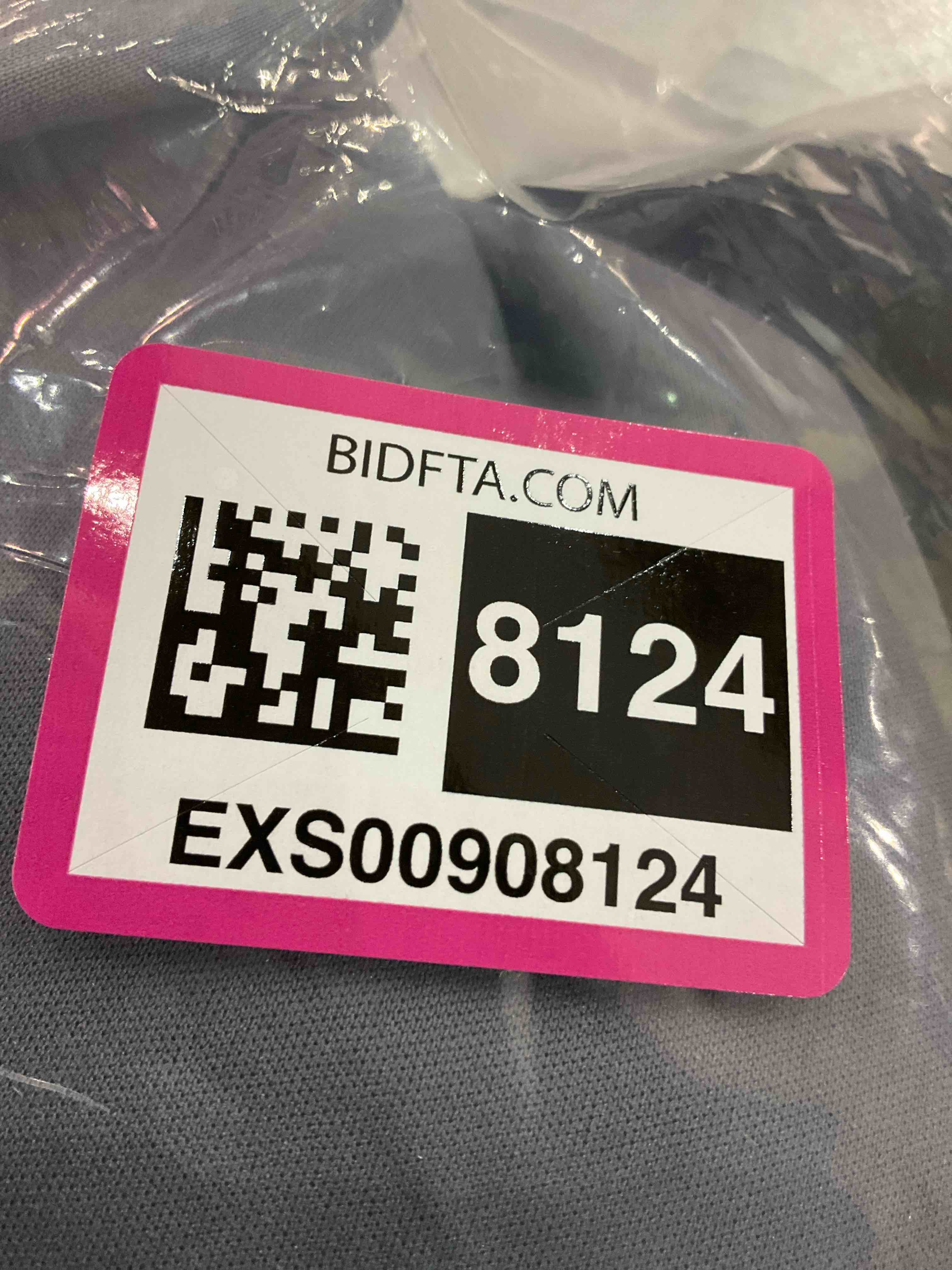 https://s3.amazonaws.com/lotting-images-prod/bidfta/EXS00908124_1699623811333.jpeg