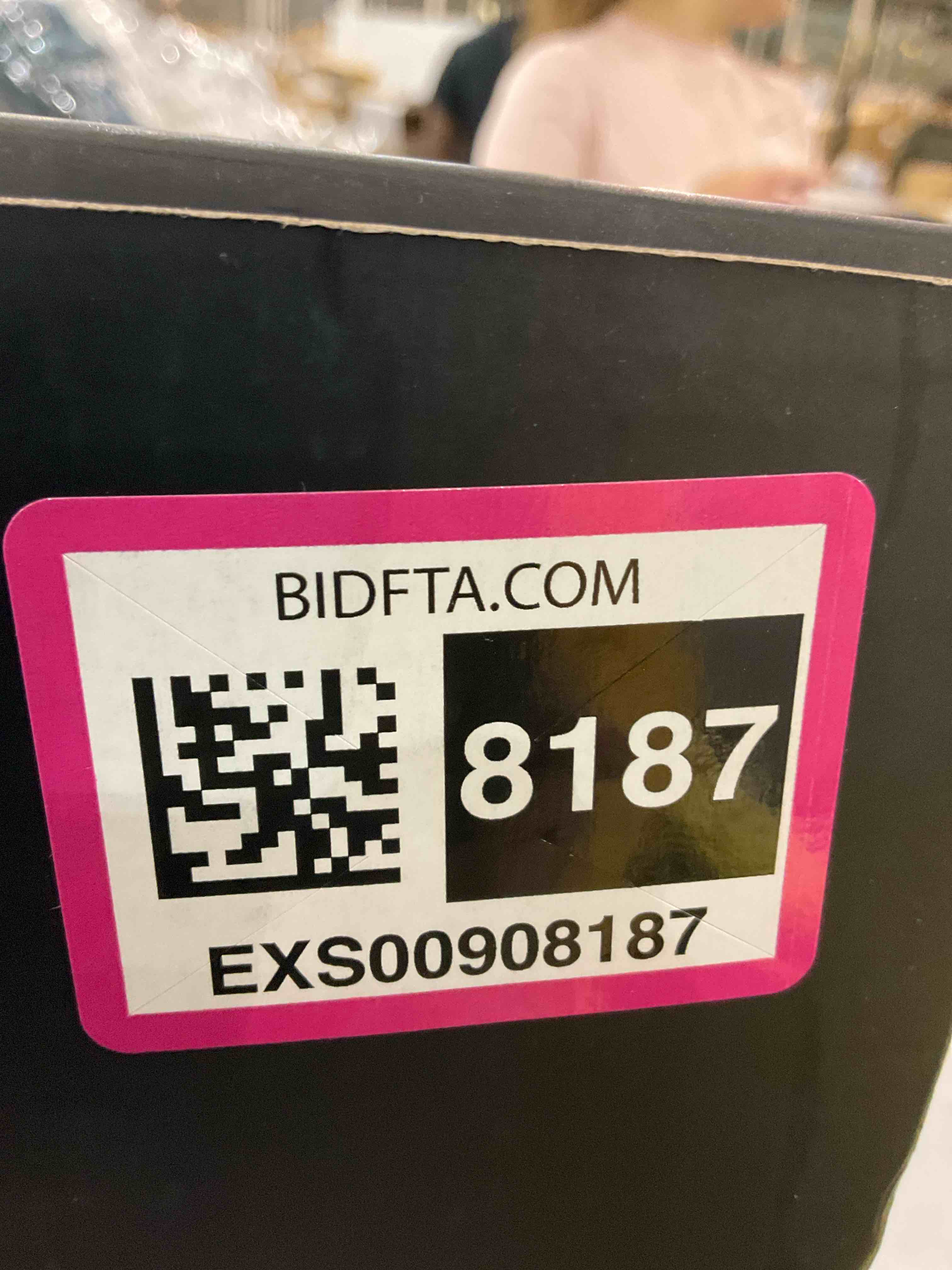 https://s3.amazonaws.com/lotting-images-prod/bidfta/EXS00908187_1699634401273.jpeg