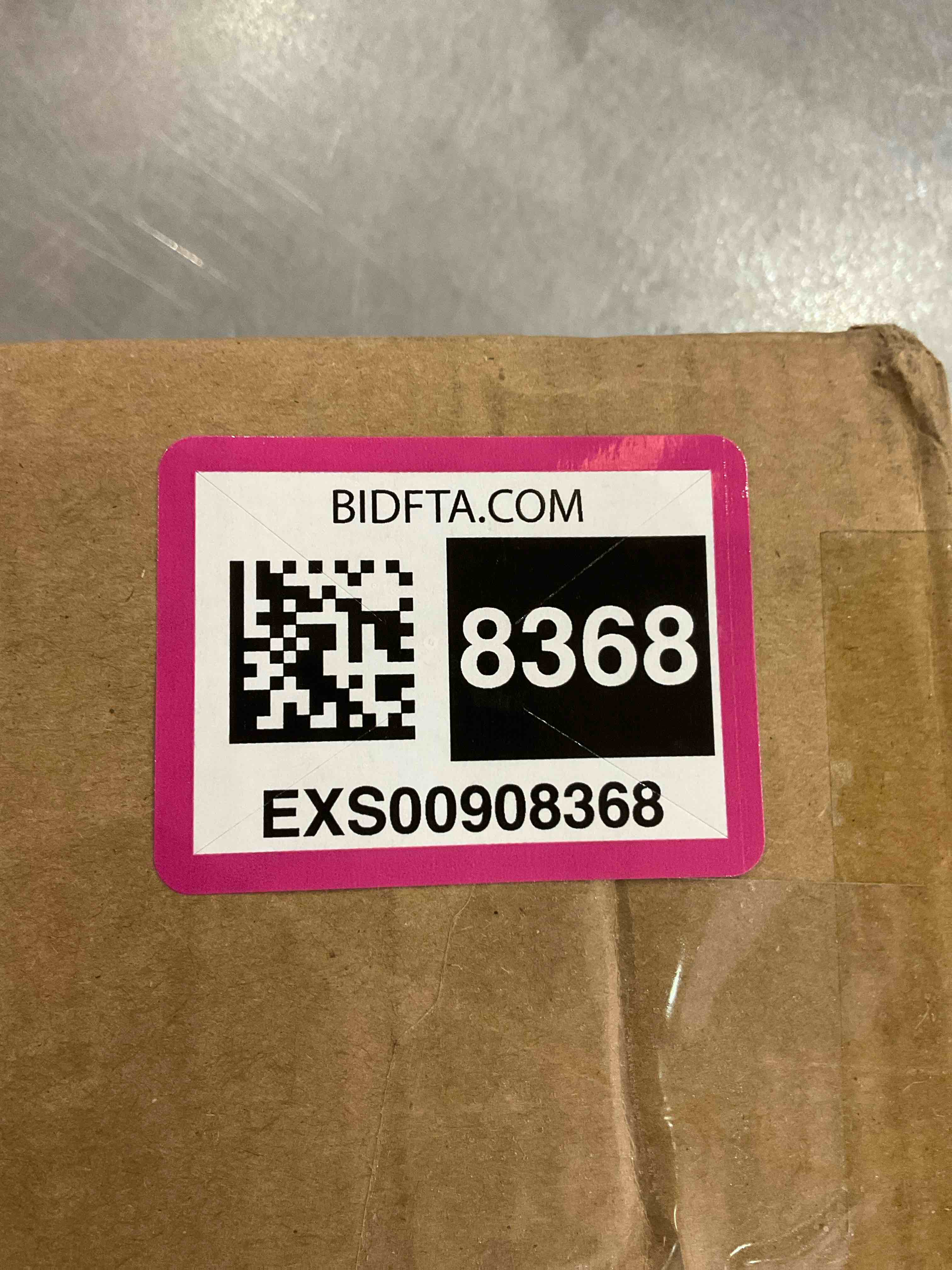 https://s3.amazonaws.com/lotting-images-prod/bidfta/EXS00908368_1699906642661.jpeg