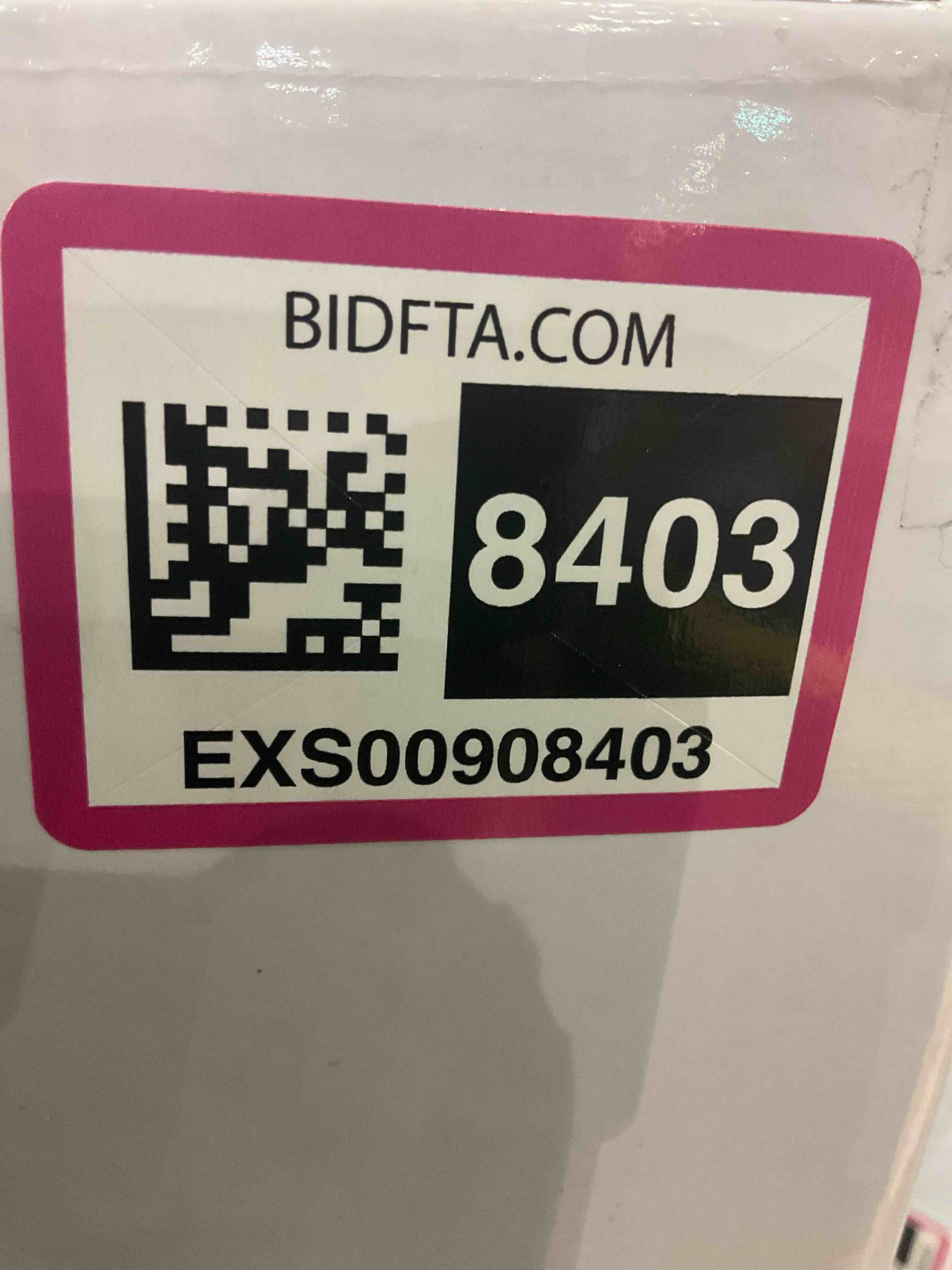 https://s3.amazonaws.com/lotting-images-prod/bidfta/EXS00908403_1699969215501.jpeg
