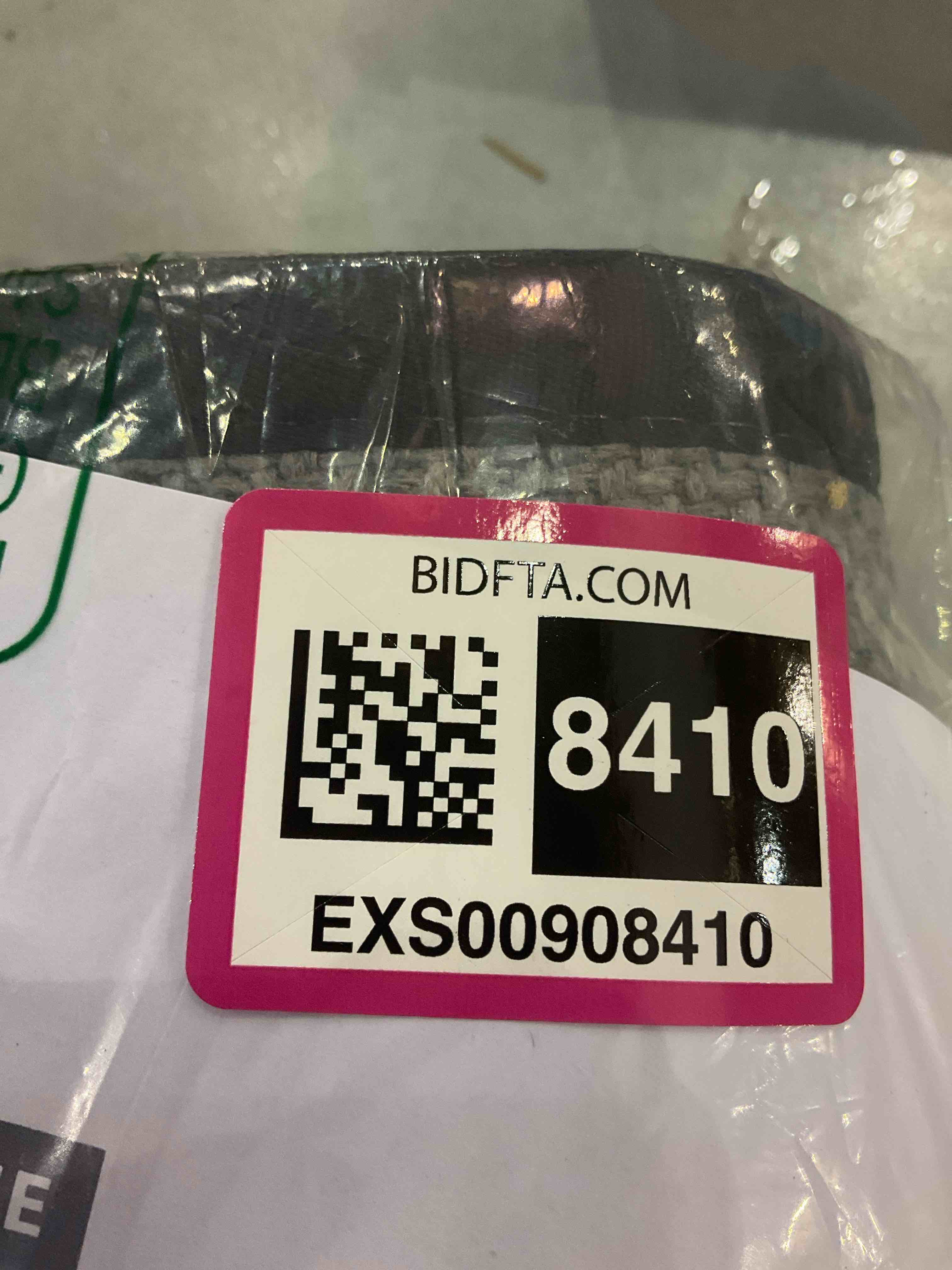 https://s3.amazonaws.com/lotting-images-prod/bidfta/EXS00908410_1699970104918.jpeg
