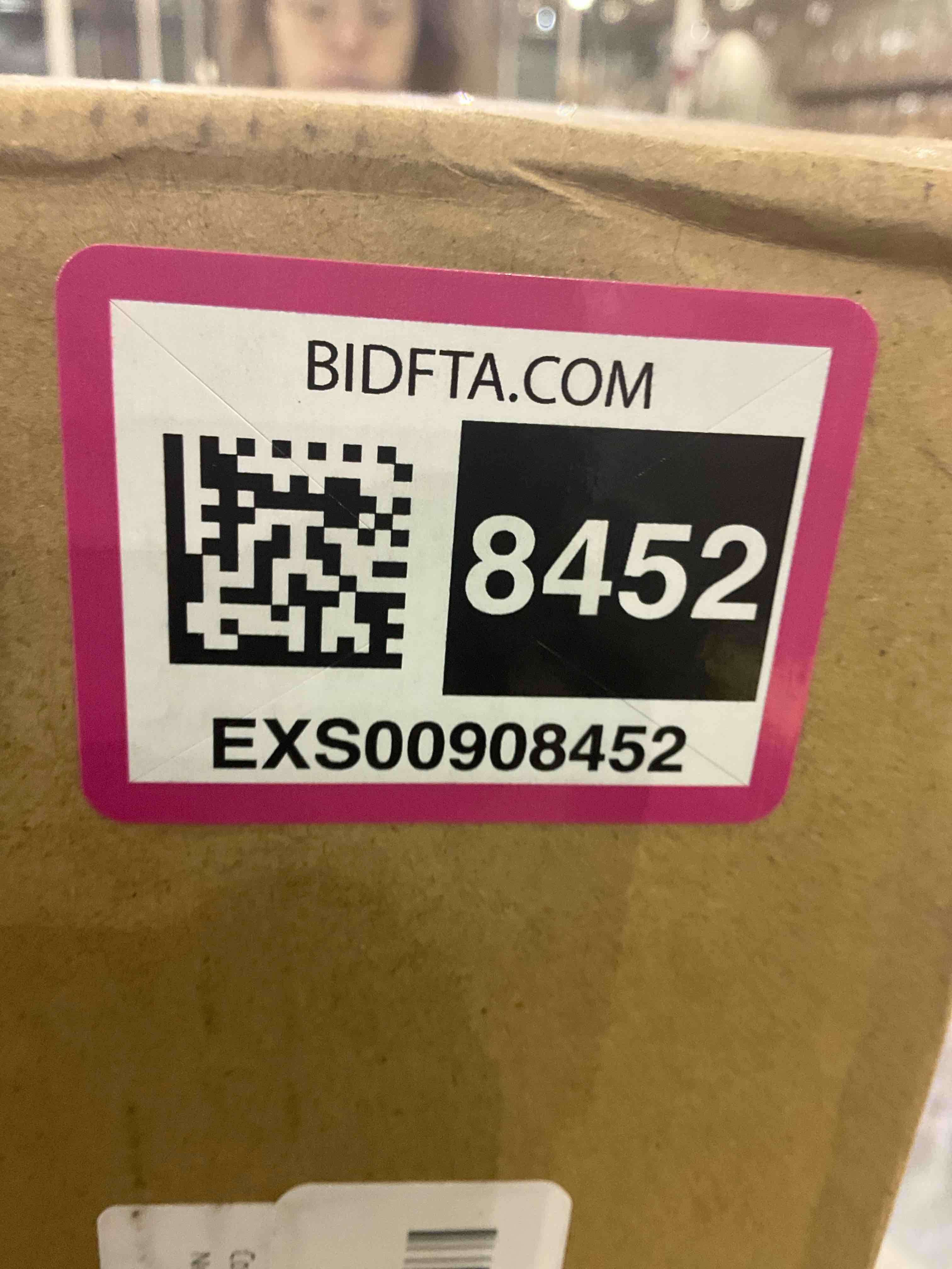 https://s3.amazonaws.com/lotting-images-prod/bidfta/EXS00908452_1699980212482.jpeg