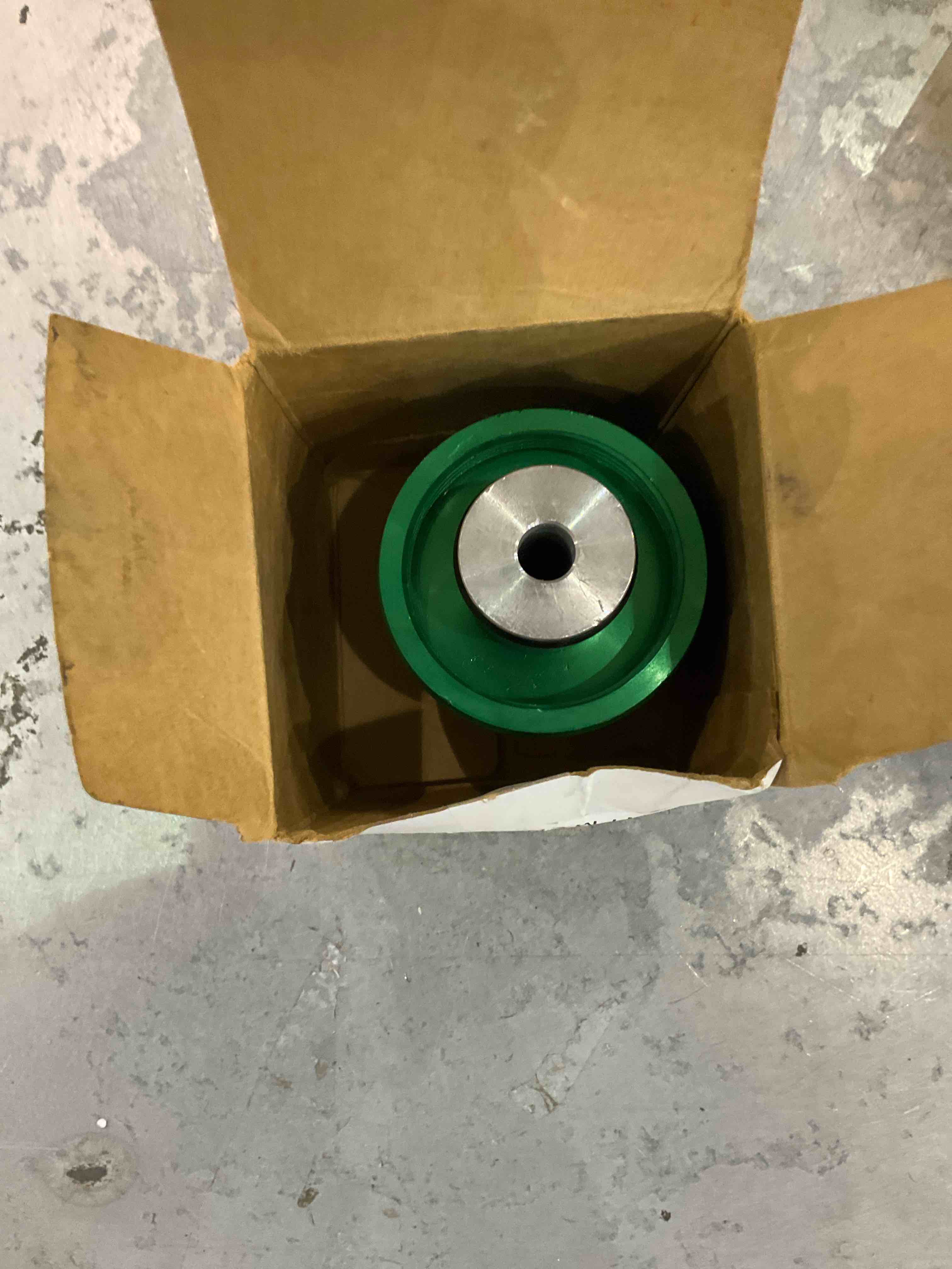 https://s3.amazonaws.com/lotting-images-prod/bidfta/EXS00909003_1699965122397.jpeg
