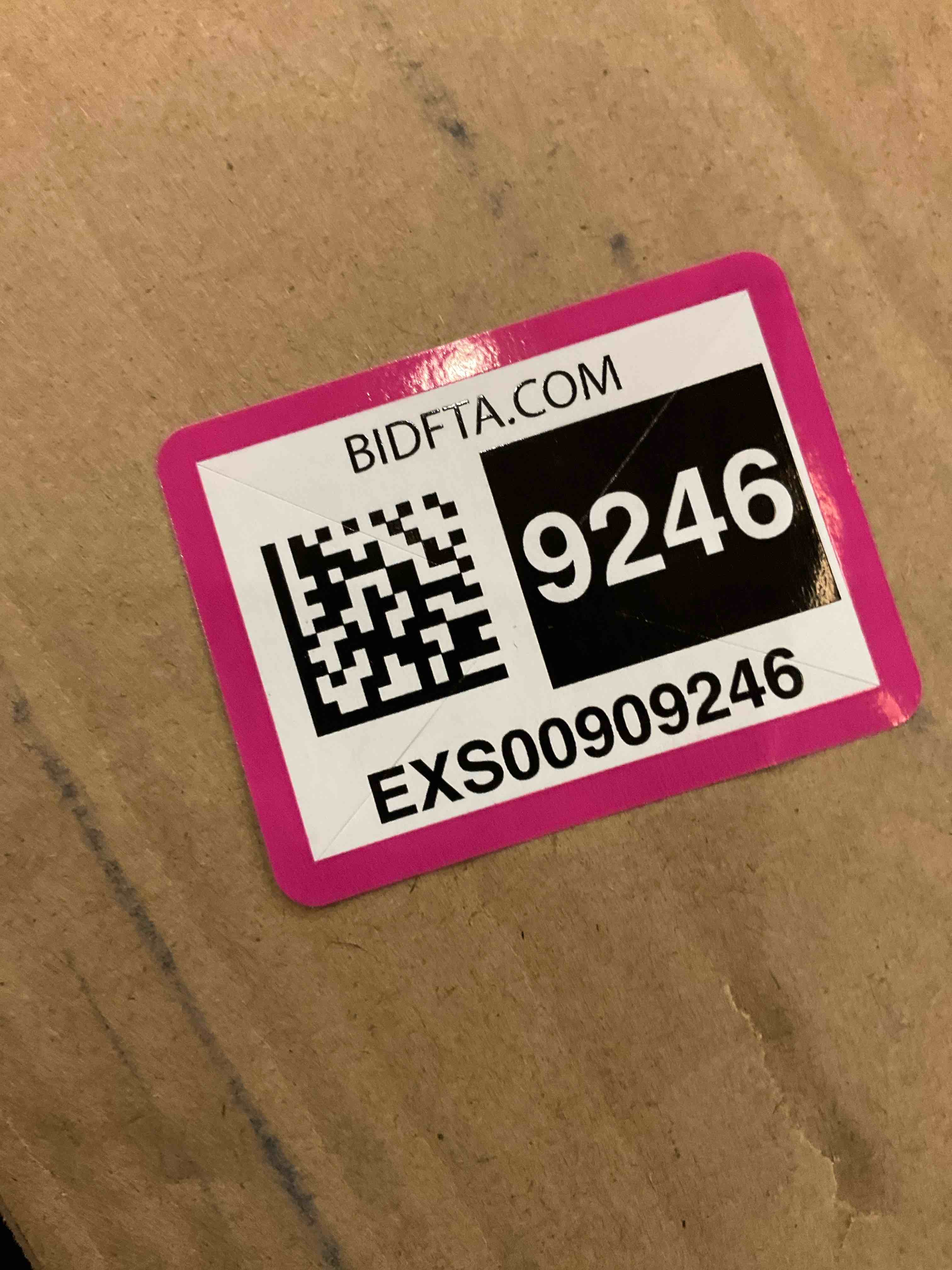 https://s3.amazonaws.com/lotting-images-prod/bidfta/EXS00909246_1700070075953.jpeg