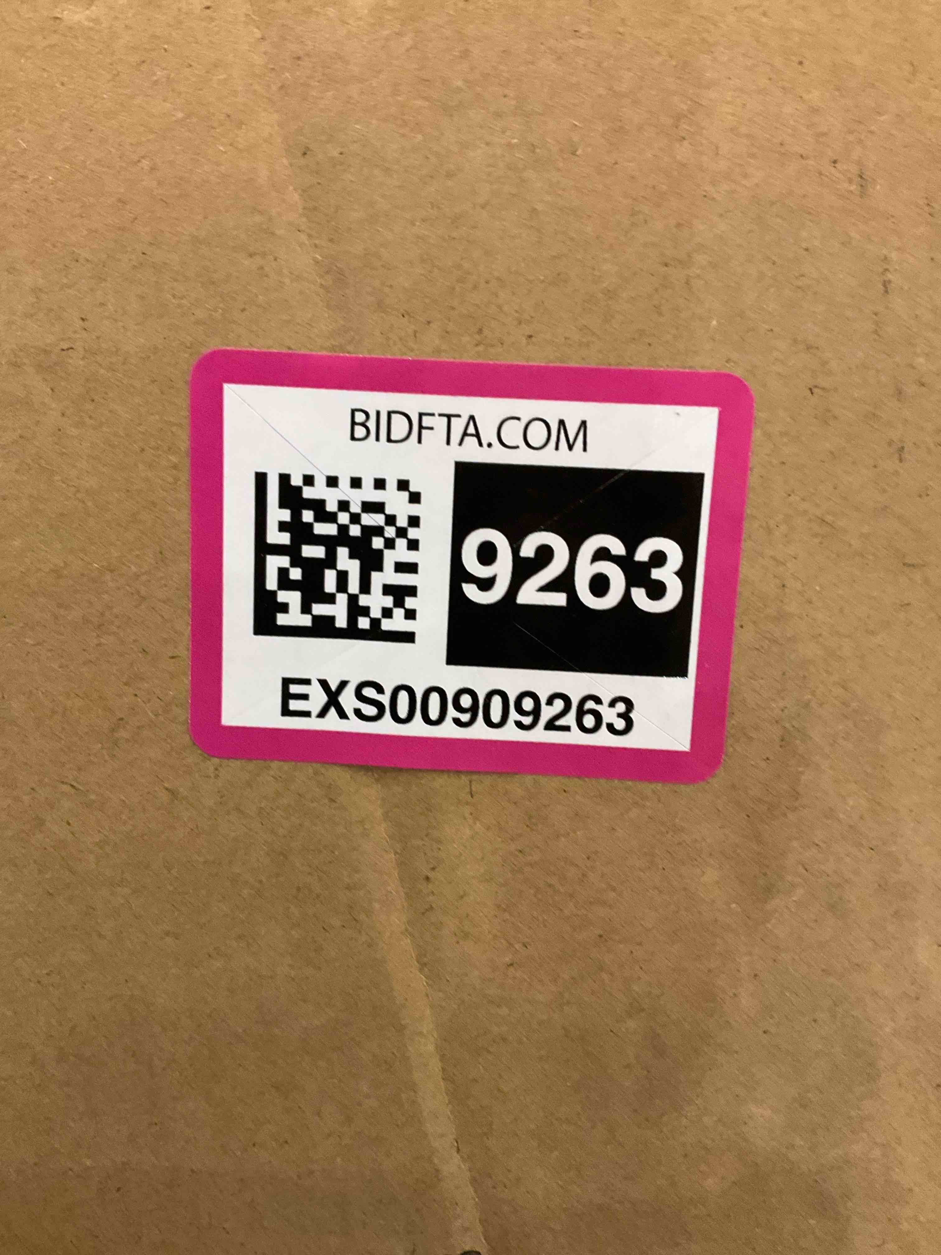 https://s3.amazonaws.com/lotting-images-prod/bidfta/EXS00909263_1700071903982.jpeg