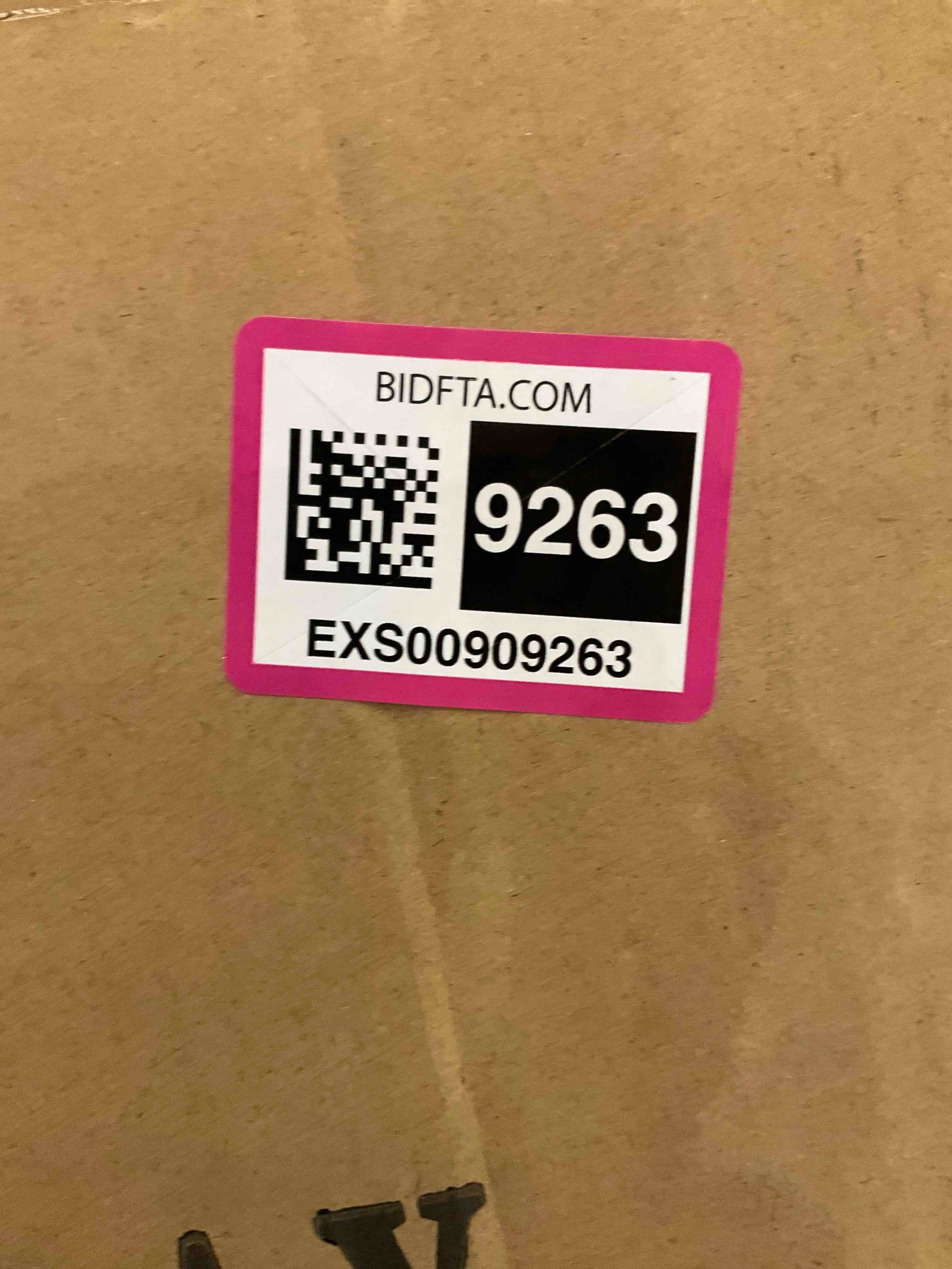 https://s3.amazonaws.com/lotting-images-prod/bidfta/EXS00909263_1700071905001.jpeg