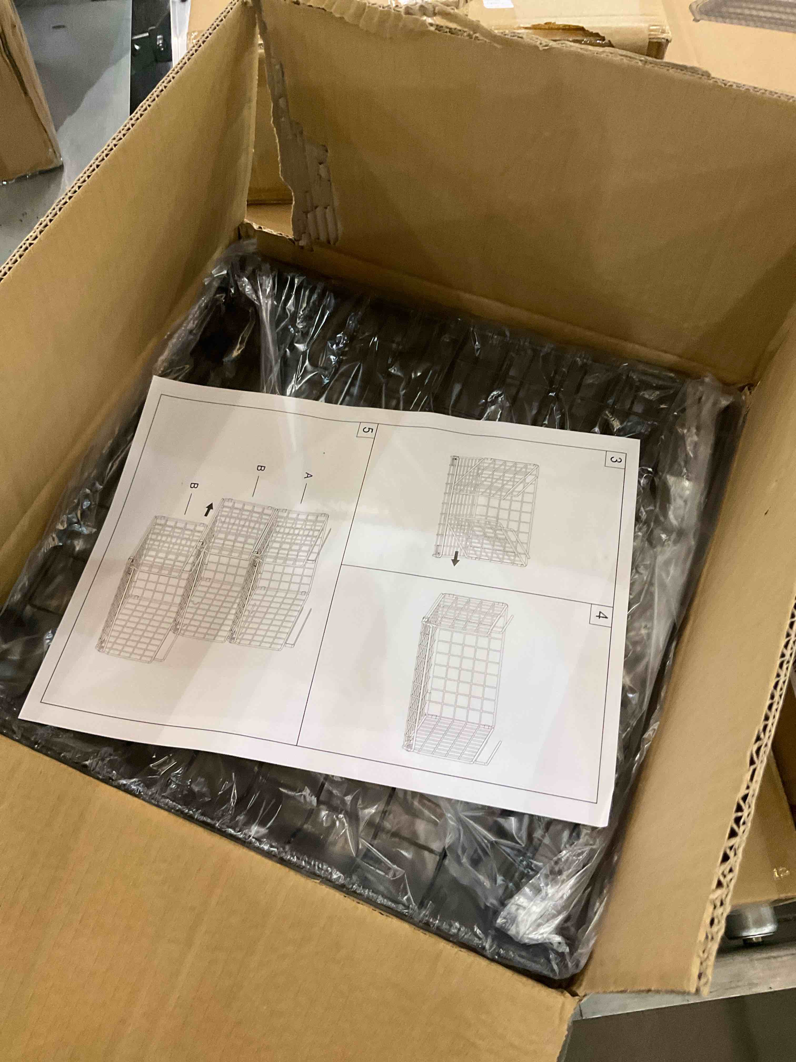 https://s3.amazonaws.com/lotting-images-prod/bidfta/EXS00909264_1700072006064.jpeg