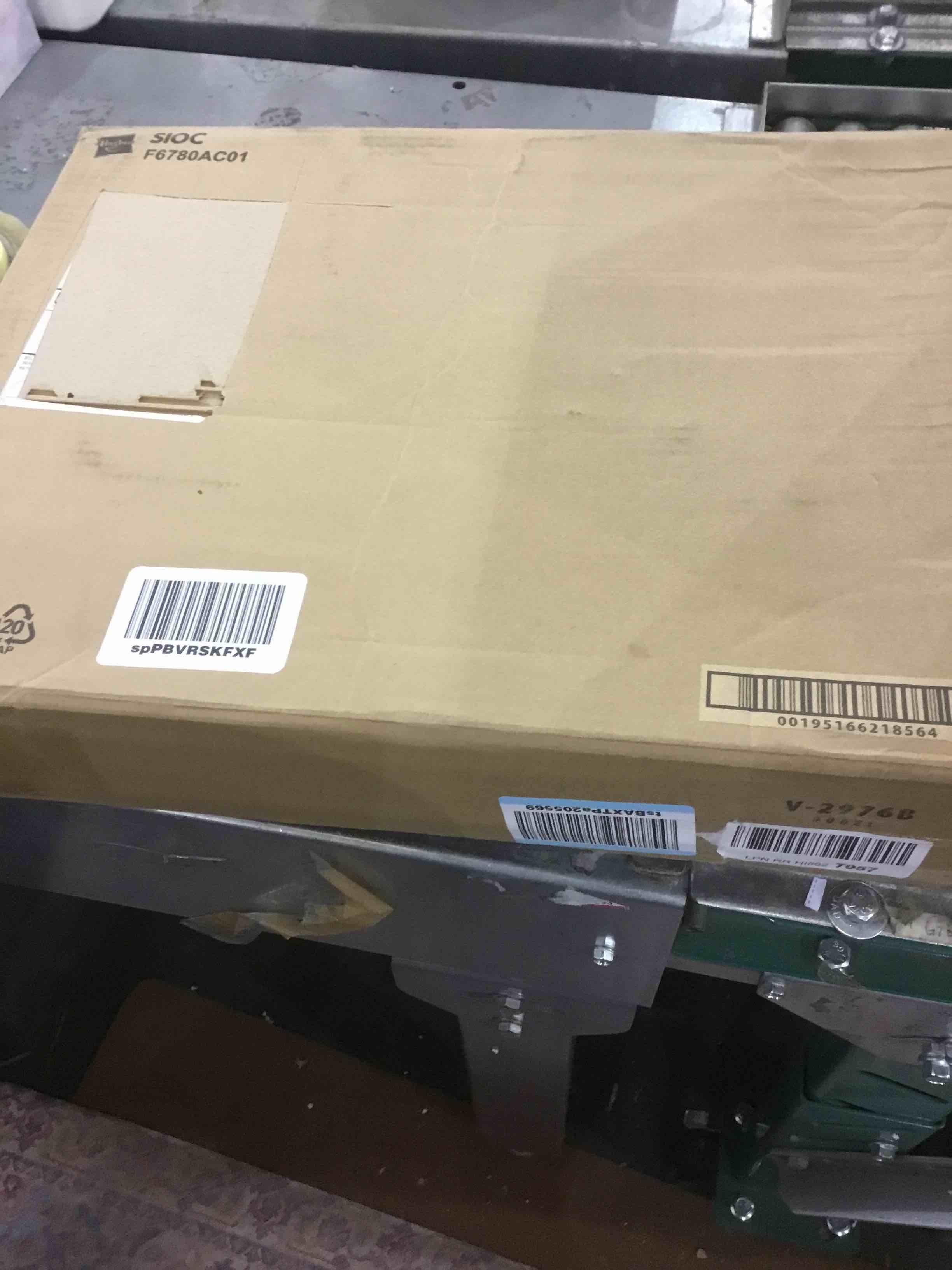 https://s3.amazonaws.com/lotting-images-prod/bidfta/EXS00909891_1701876297423.jpeg