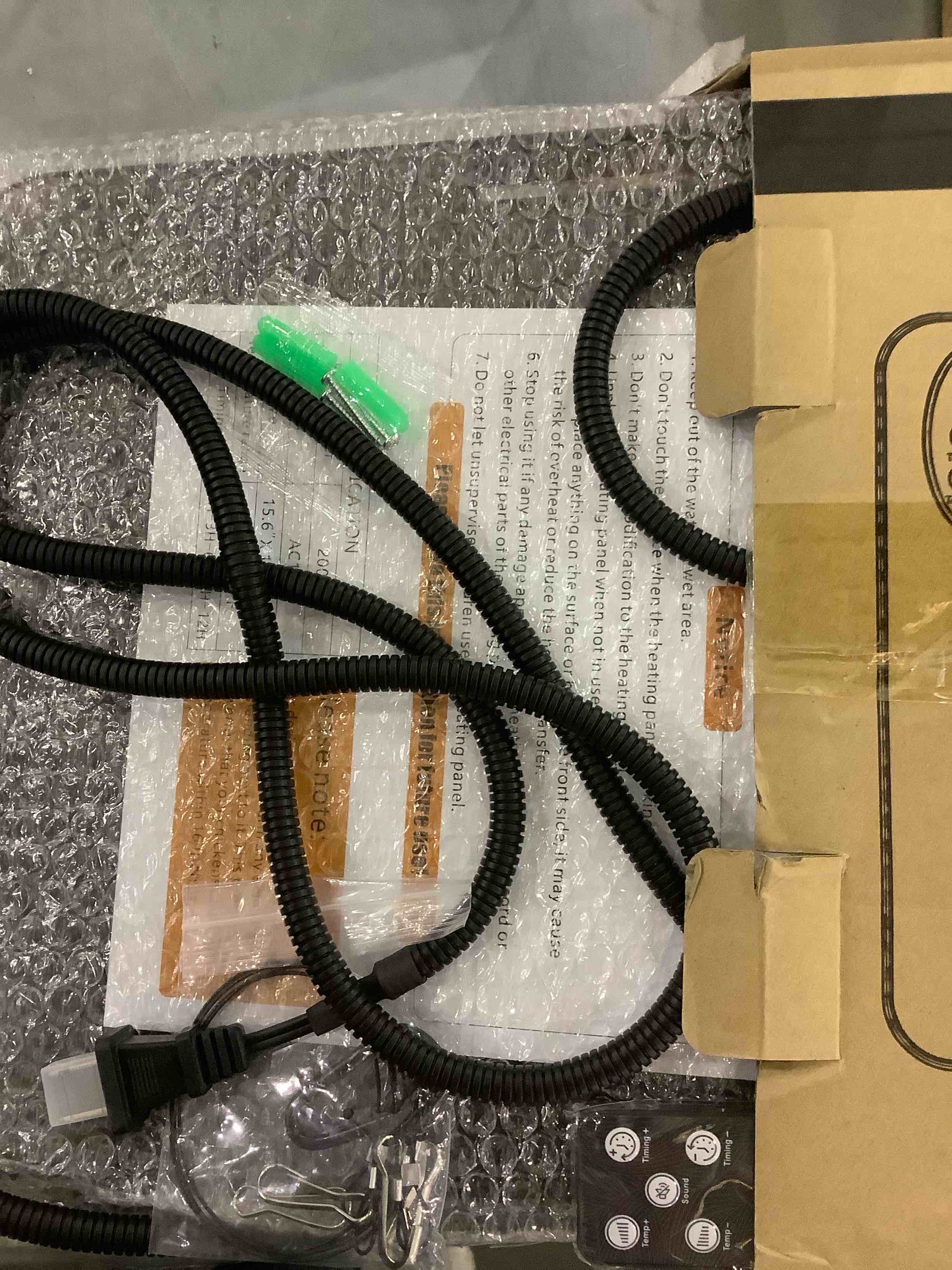 https://s3.amazonaws.com/lotting-images-prod/bidfta/EXS00910508_1702477826135.jpeg