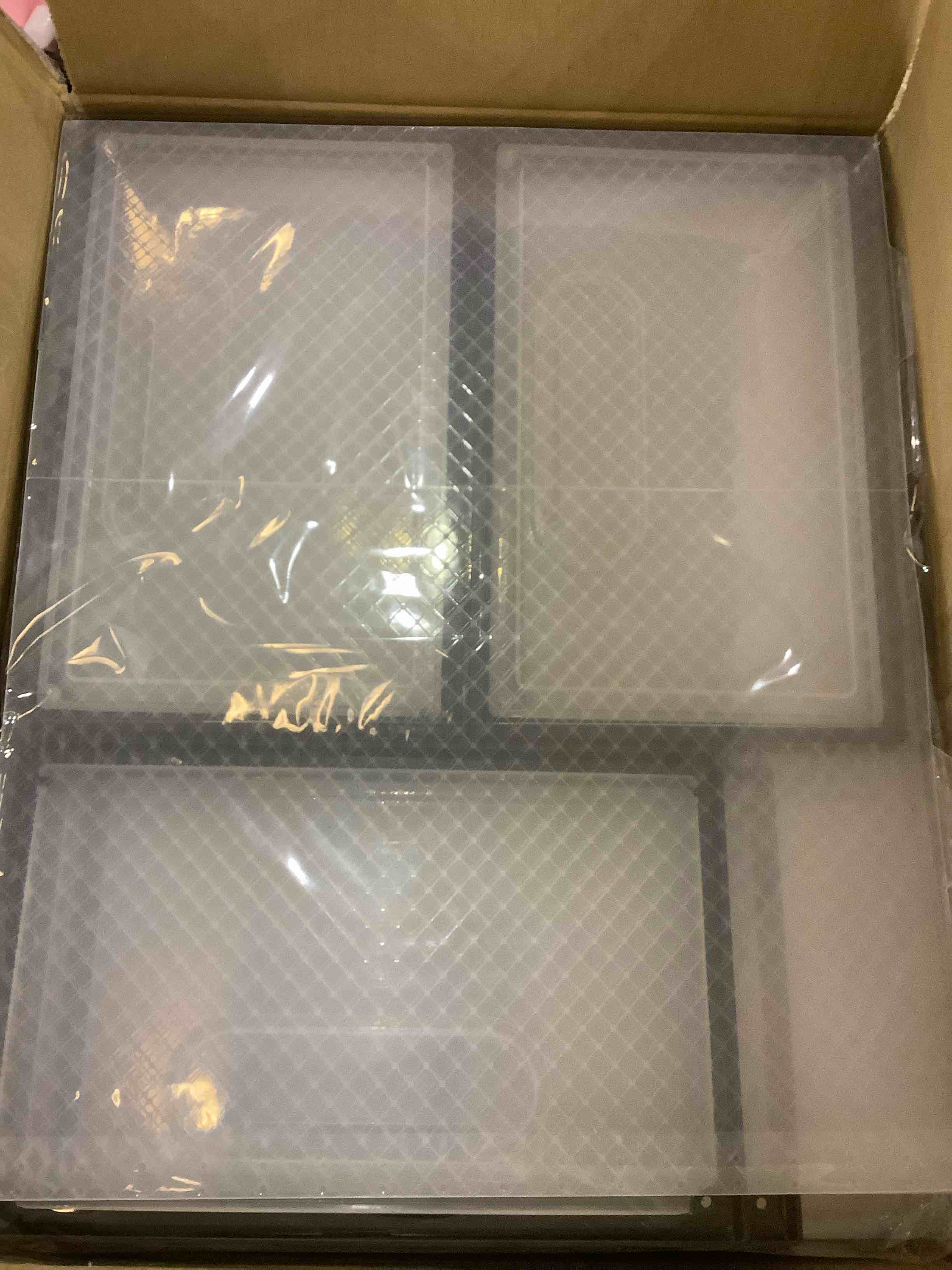 https://s3.amazonaws.com/lotting-images-prod/bidfta/EXS00910586_1702484979152.jpeg